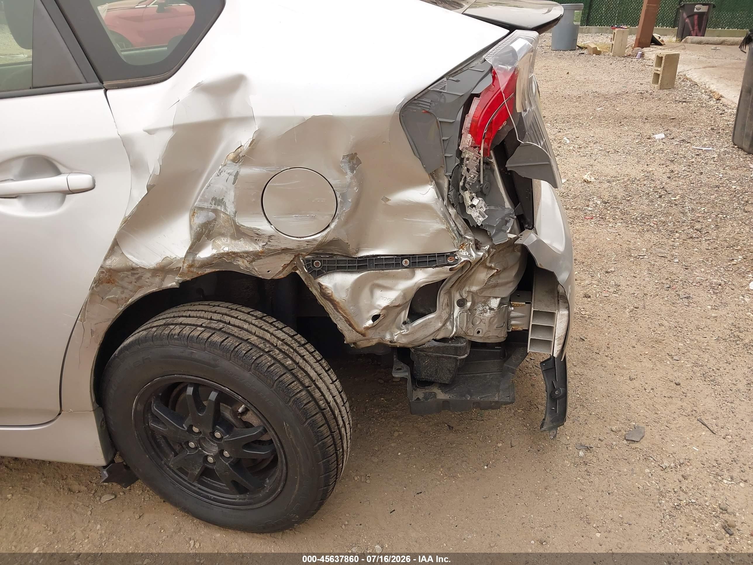 2013 Toyota Prius Two Серый vin: JTDKN3DU6D0345743