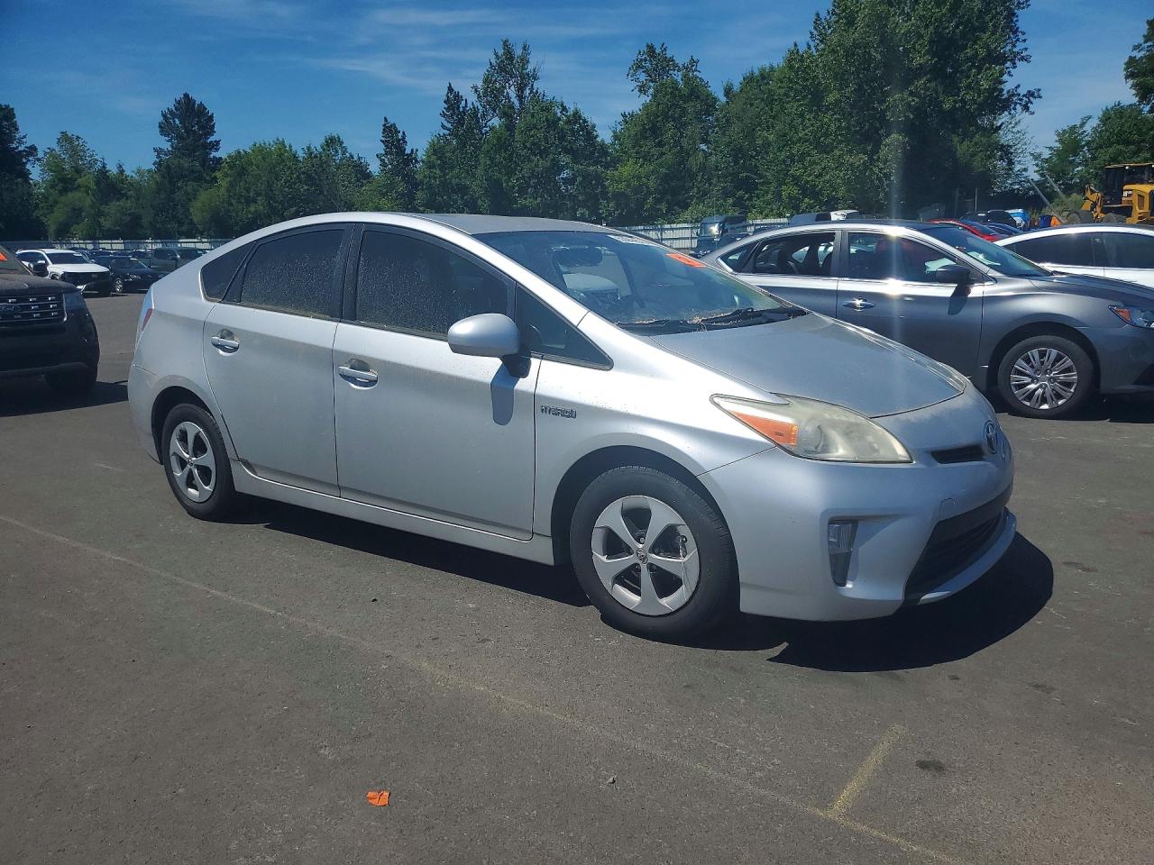 2013 Toyota Prius Three Серебряный vin: JTDKN3DU6D0353468