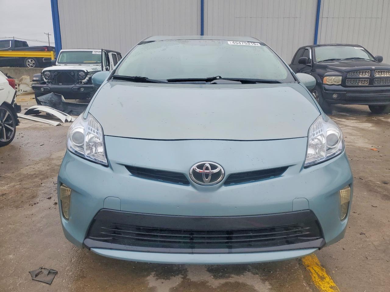 2013 Toyota Prius Two Бирюзовый vin: JTDKN3DU6D1637127