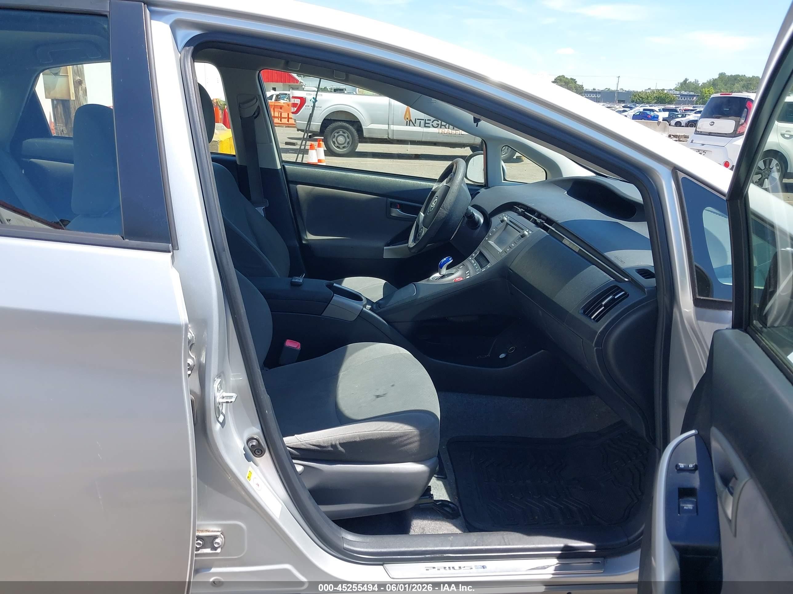 2013 Toyota Prius Two Silver vin: JTDKN3DU6D1681533