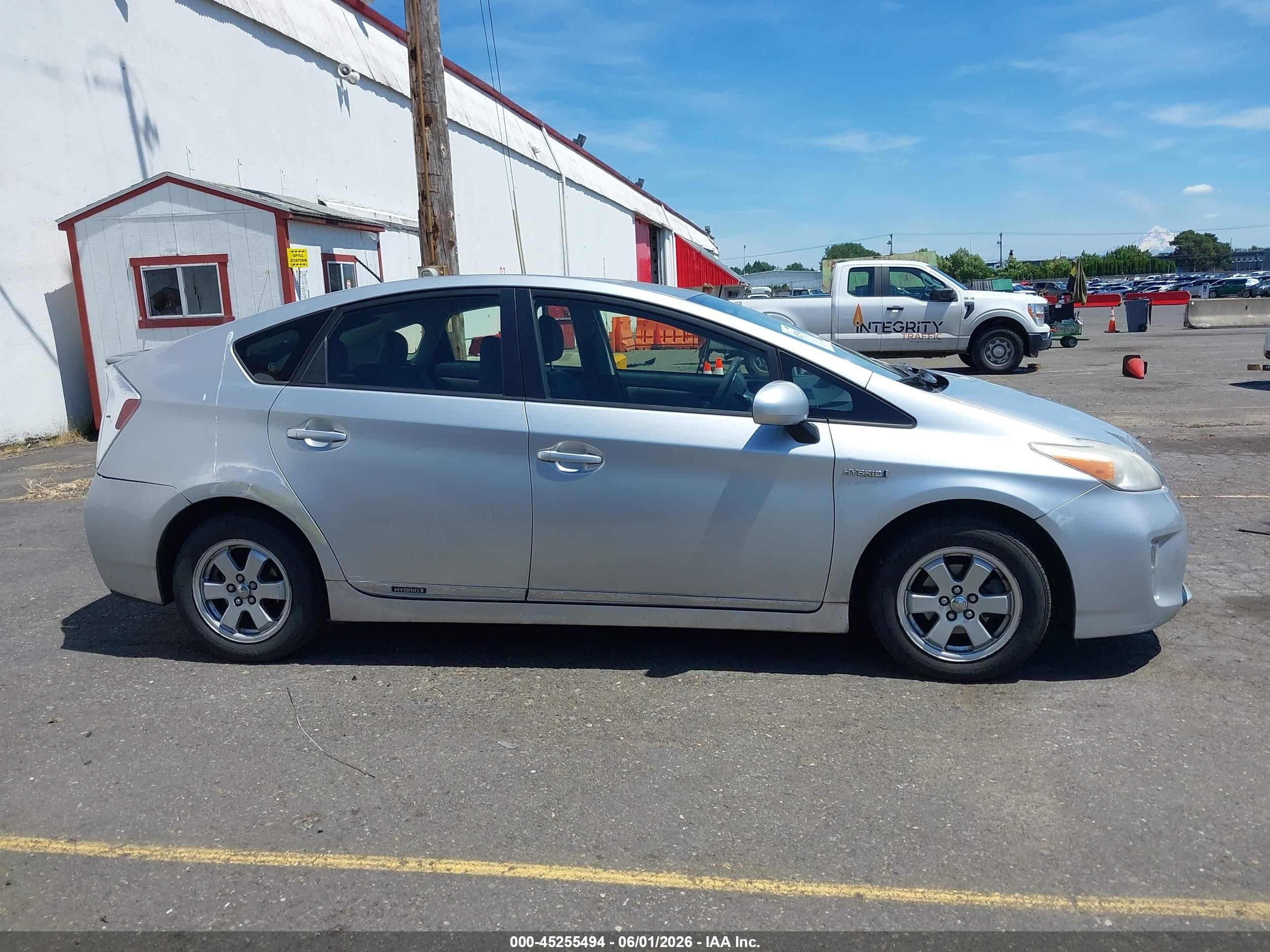 2013 Toyota Prius Two Silver vin: JTDKN3DU6D1681533