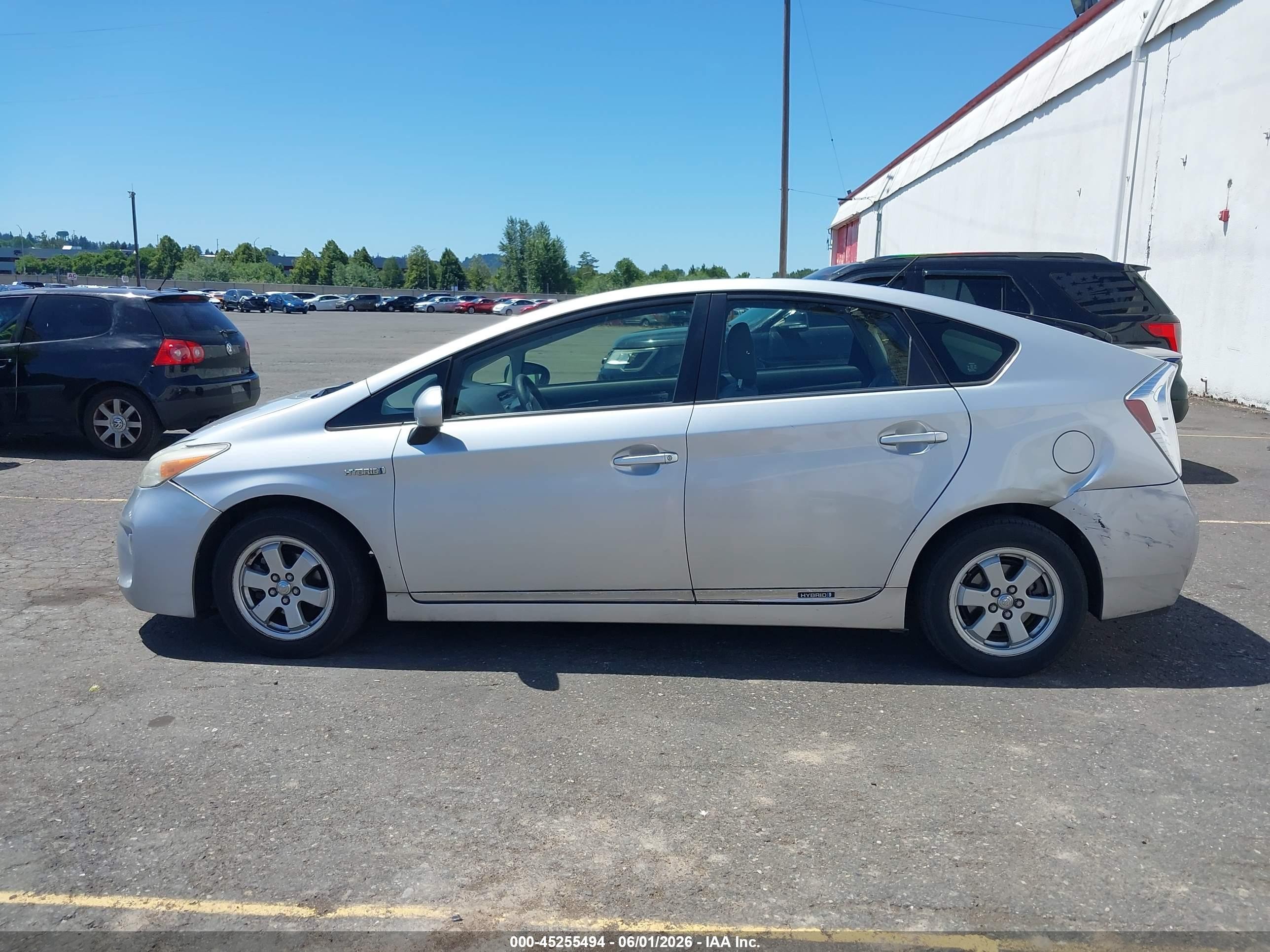 2013 Toyota Prius Two Silver vin: JTDKN3DU6D1681533