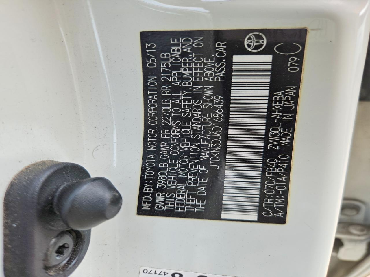 2013 Toyota Prius Two White vin: JTDKN3DU6D1686439