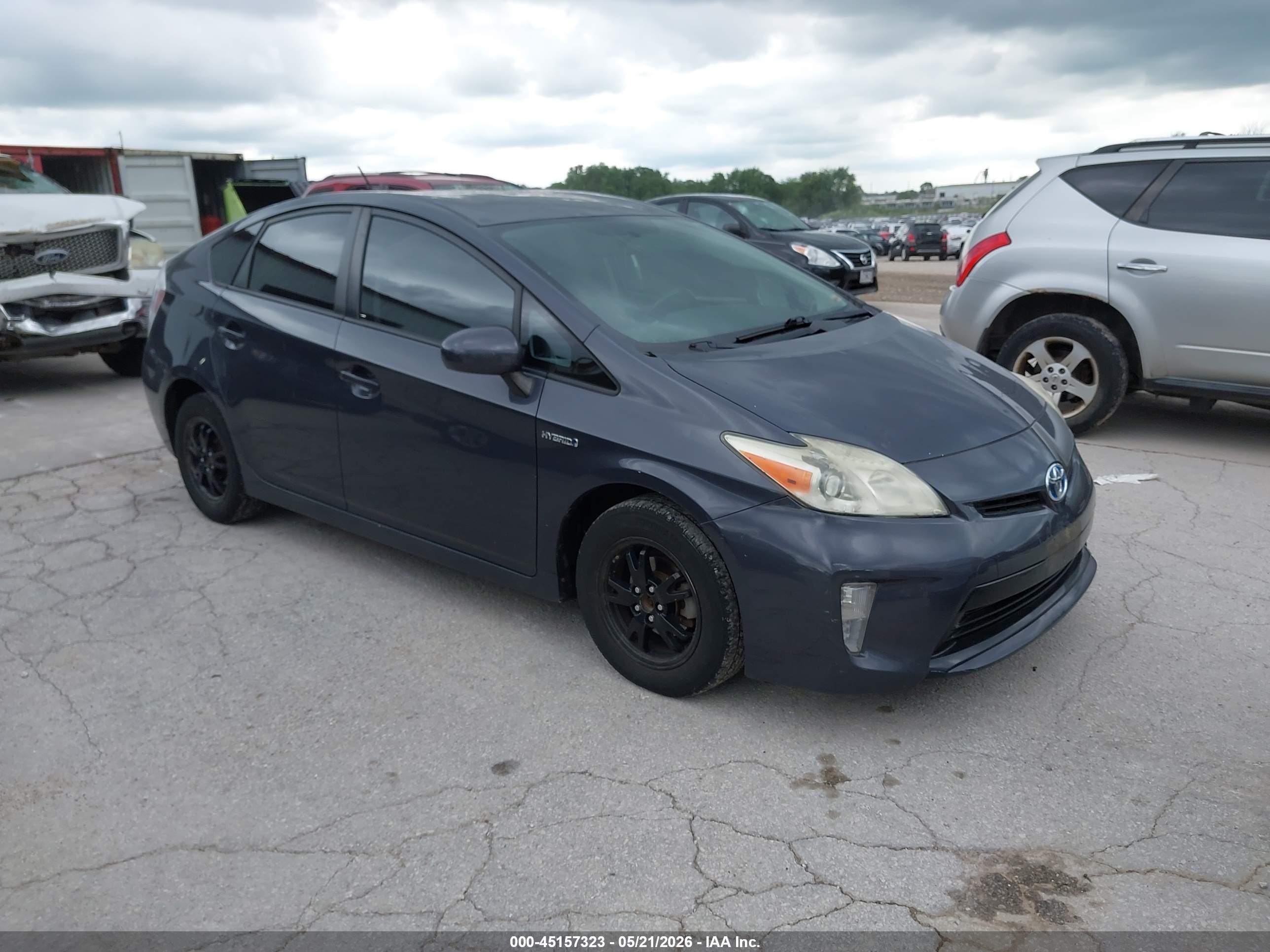 2013 Toyota Prius Four Gray vin: JTDKN3DU6D1689132