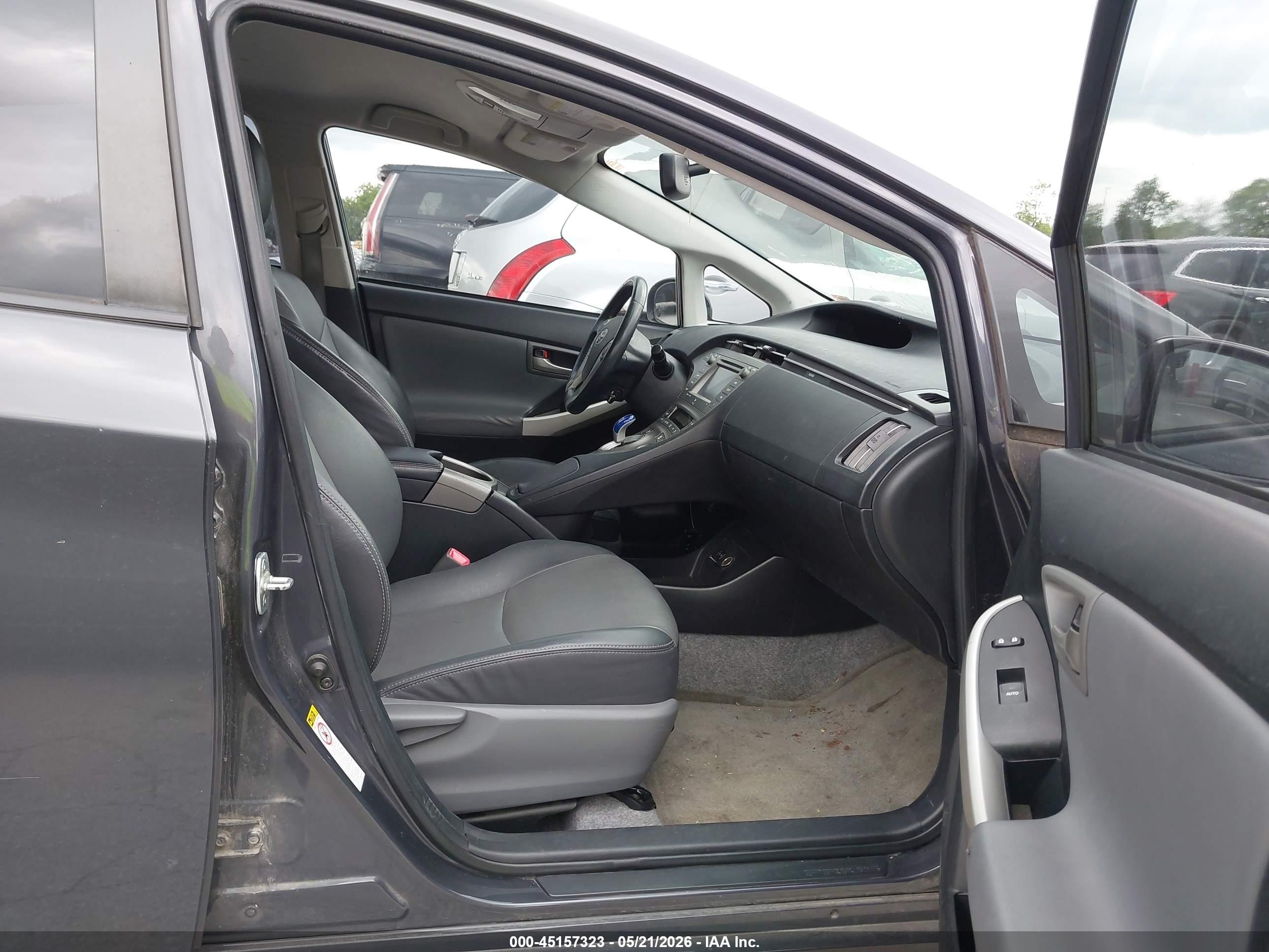 2013 Toyota Prius Four Gray vin: JTDKN3DU6D1689132