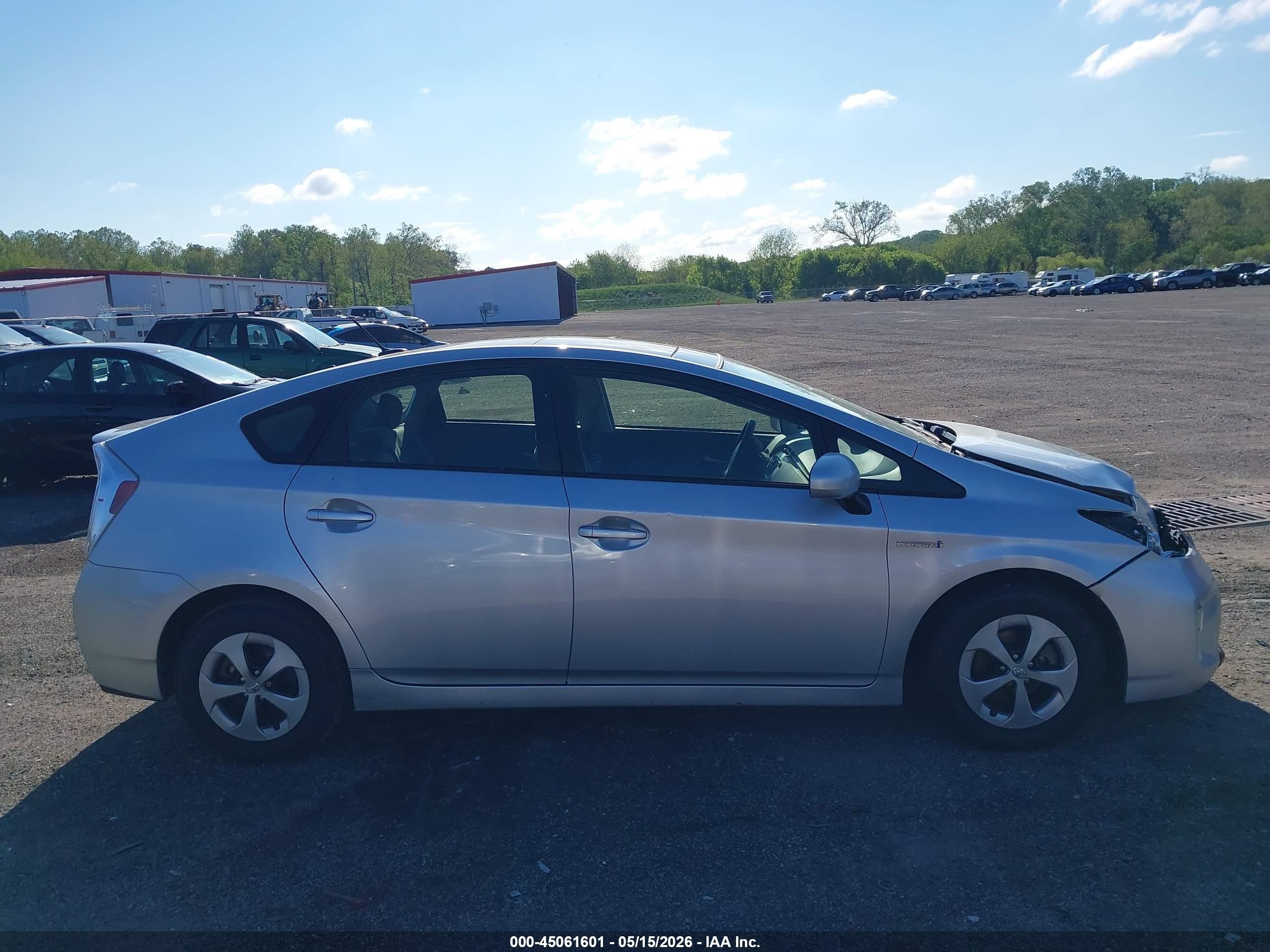 2013 Toyota Prius Silver vin: JTDKN3DU6D1712814