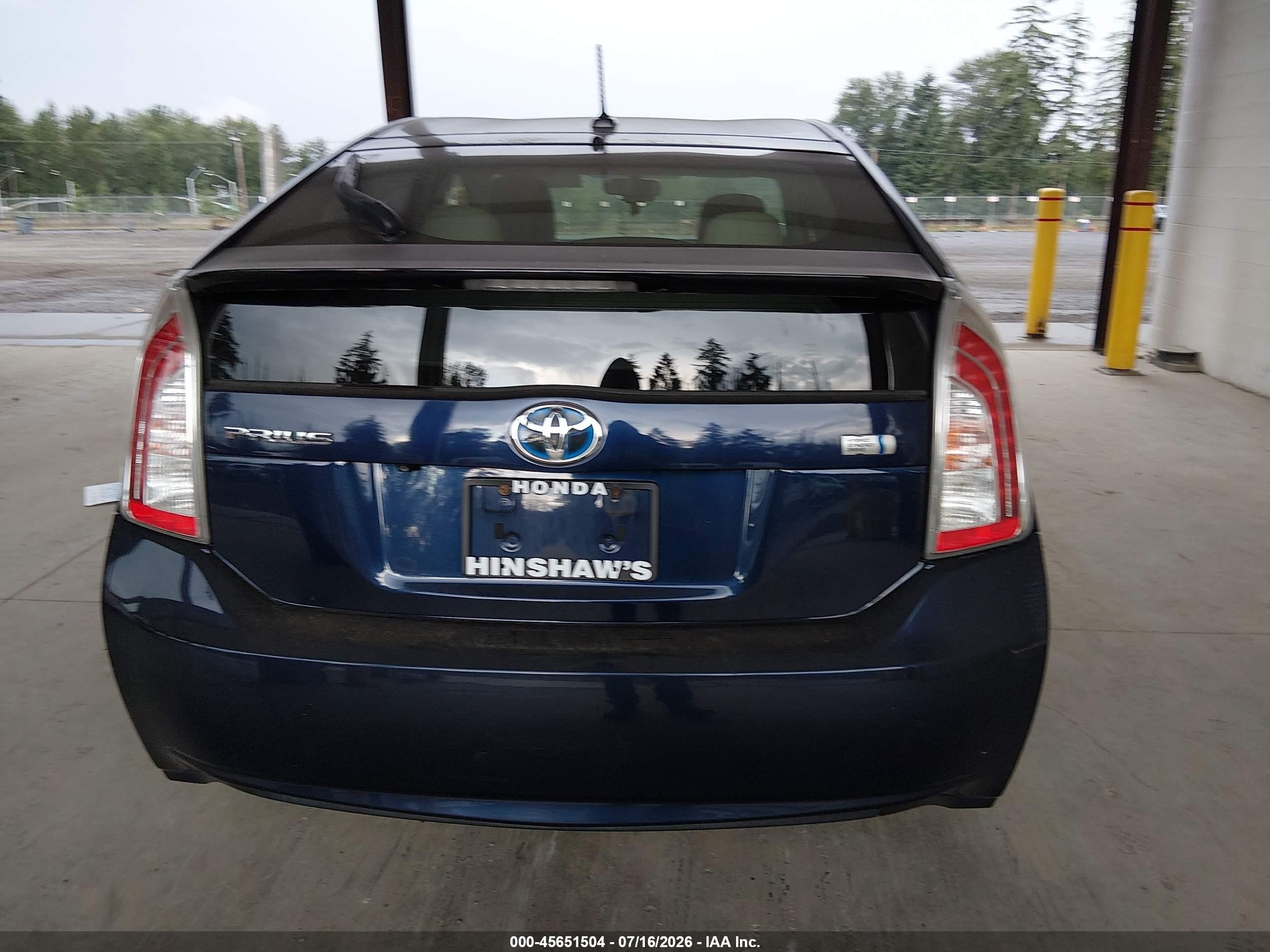 2013 Toyota Prius Three Blue vin: JTDKN3DU6D1716636