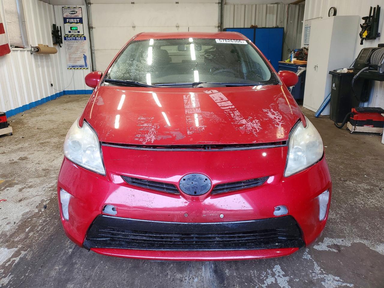 2013 Toyota Prius Two Red vin: JTDKN3DU6D1718595