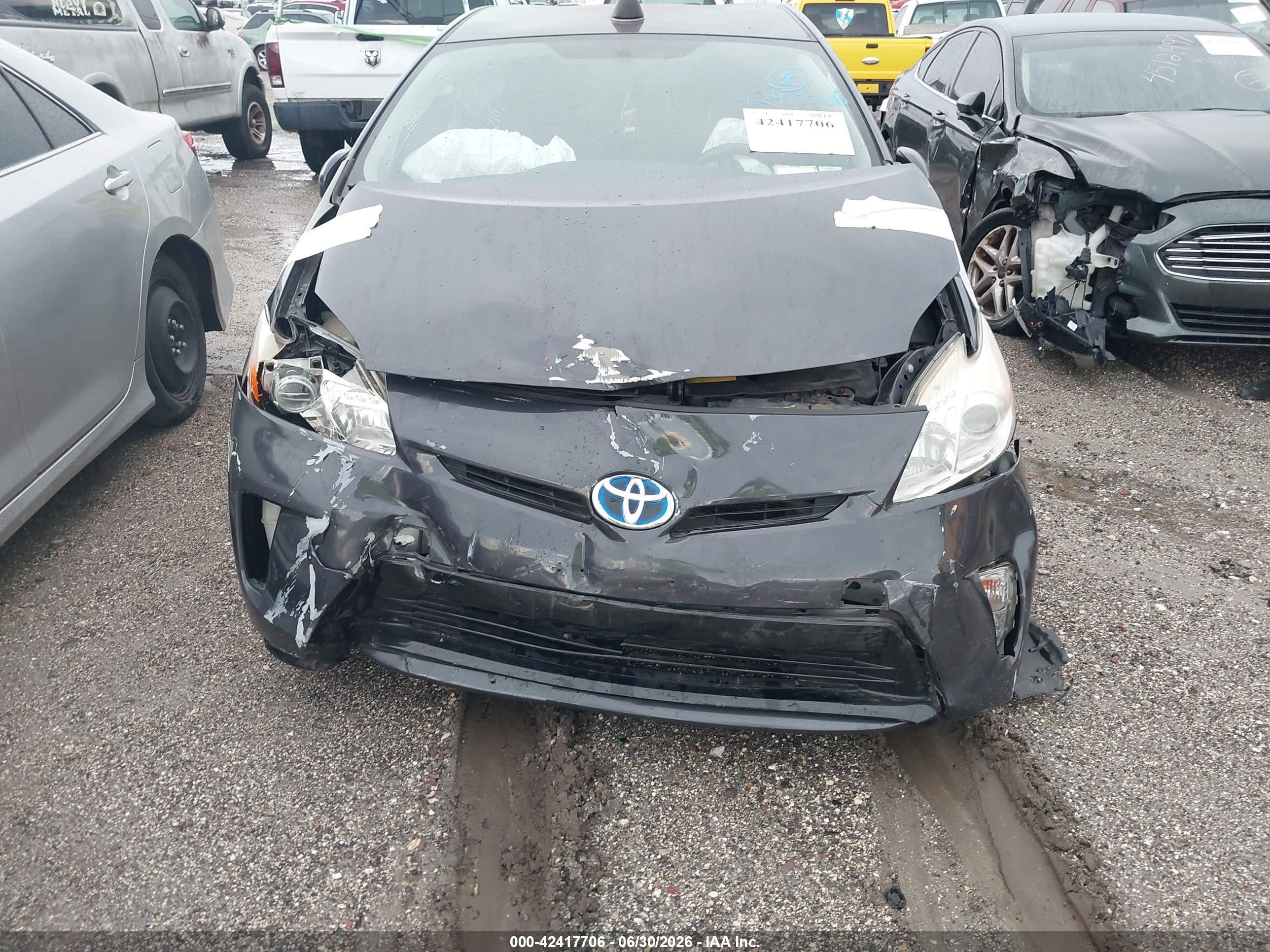 2013 Toyota Prius Two Gray vin: JTDKN3DU6D1719651
