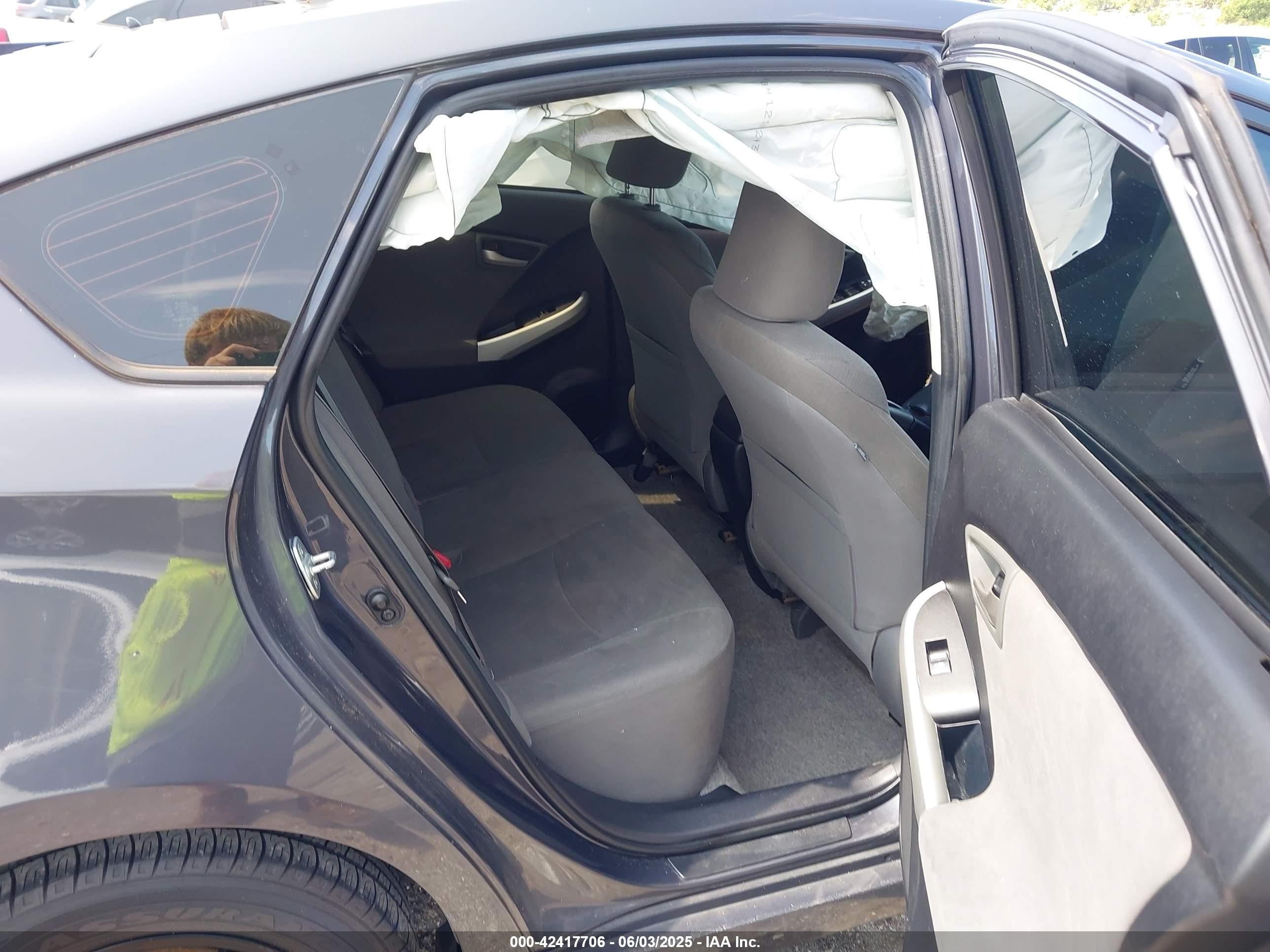 2013 Toyota Prius Two Gray vin: JTDKN3DU6D1719651