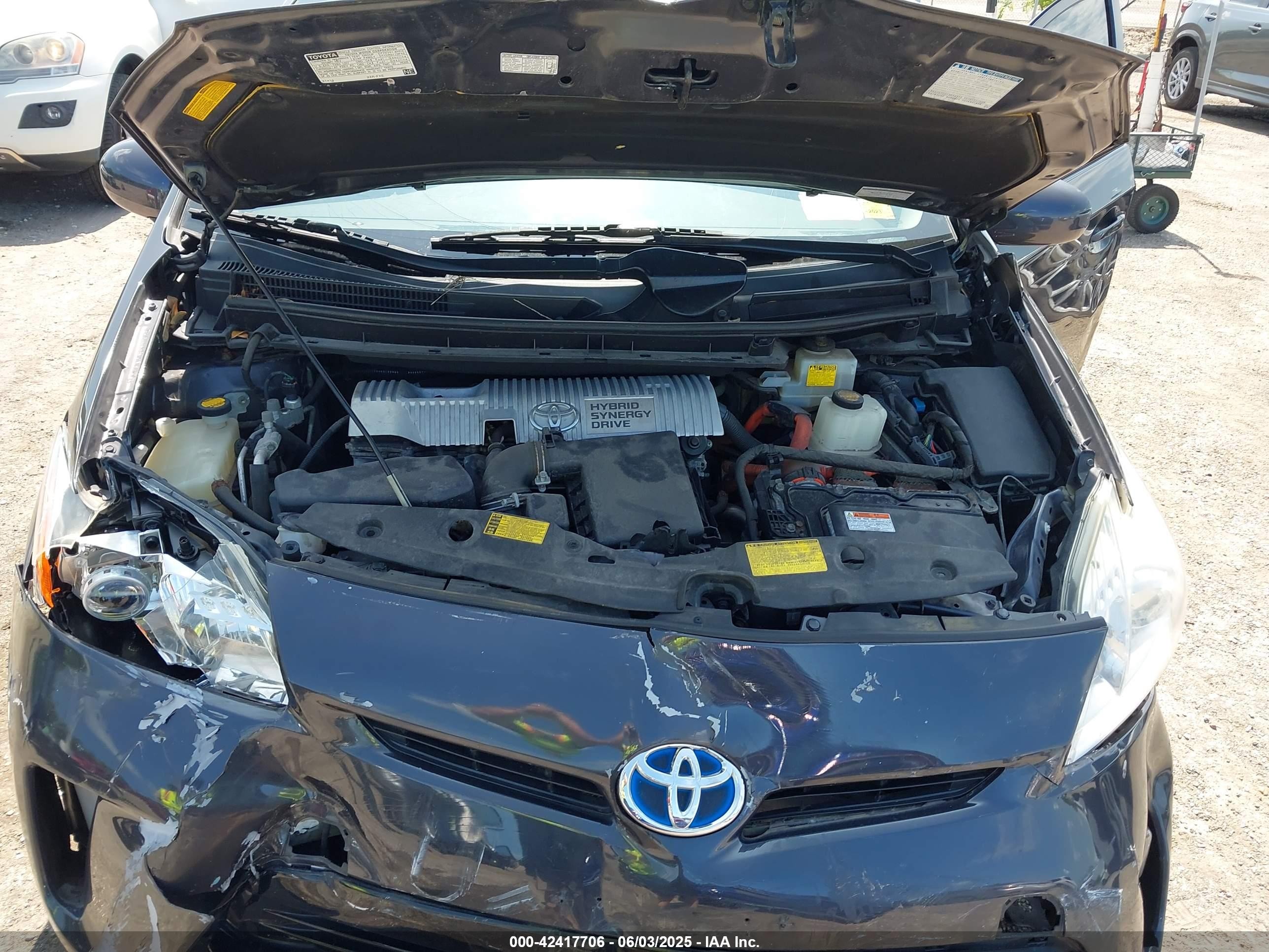 2013 Toyota Prius Two Gray vin: JTDKN3DU6D1719651