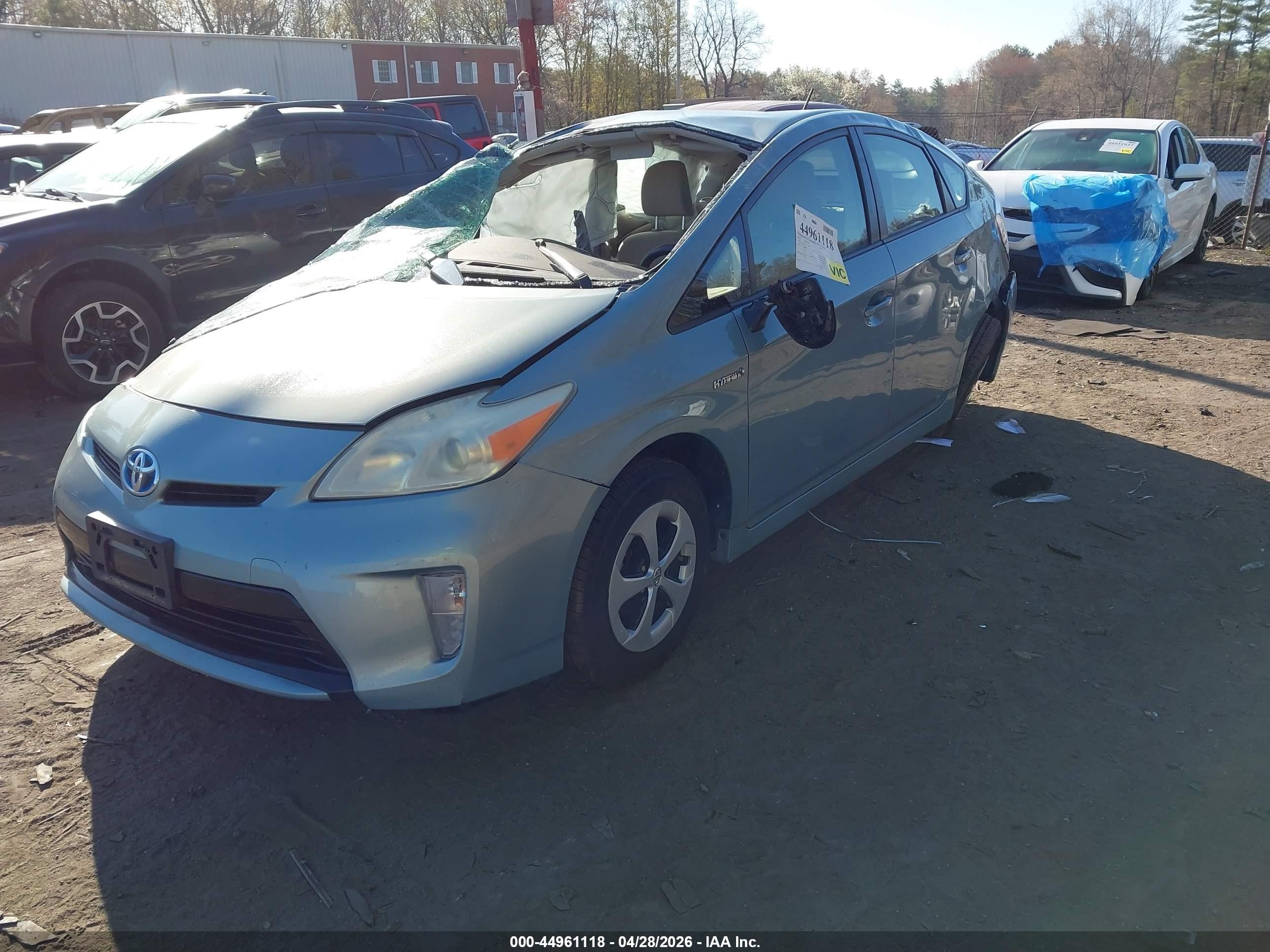 2013 Toyota Prius Two Зеленый vin: JTDKN3DU6D1728656