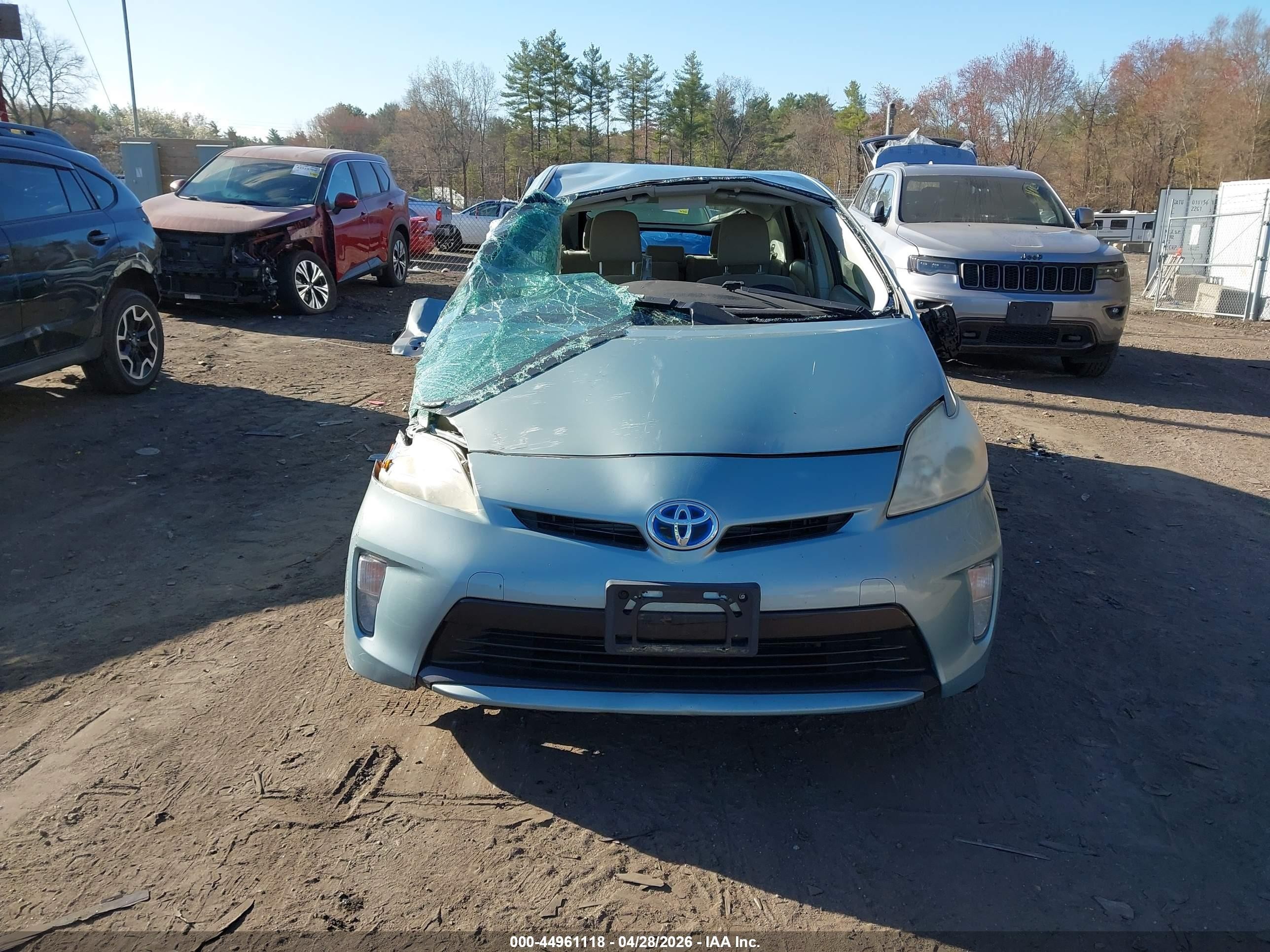 2013 Toyota Prius Two Зеленый vin: JTDKN3DU6D1728656