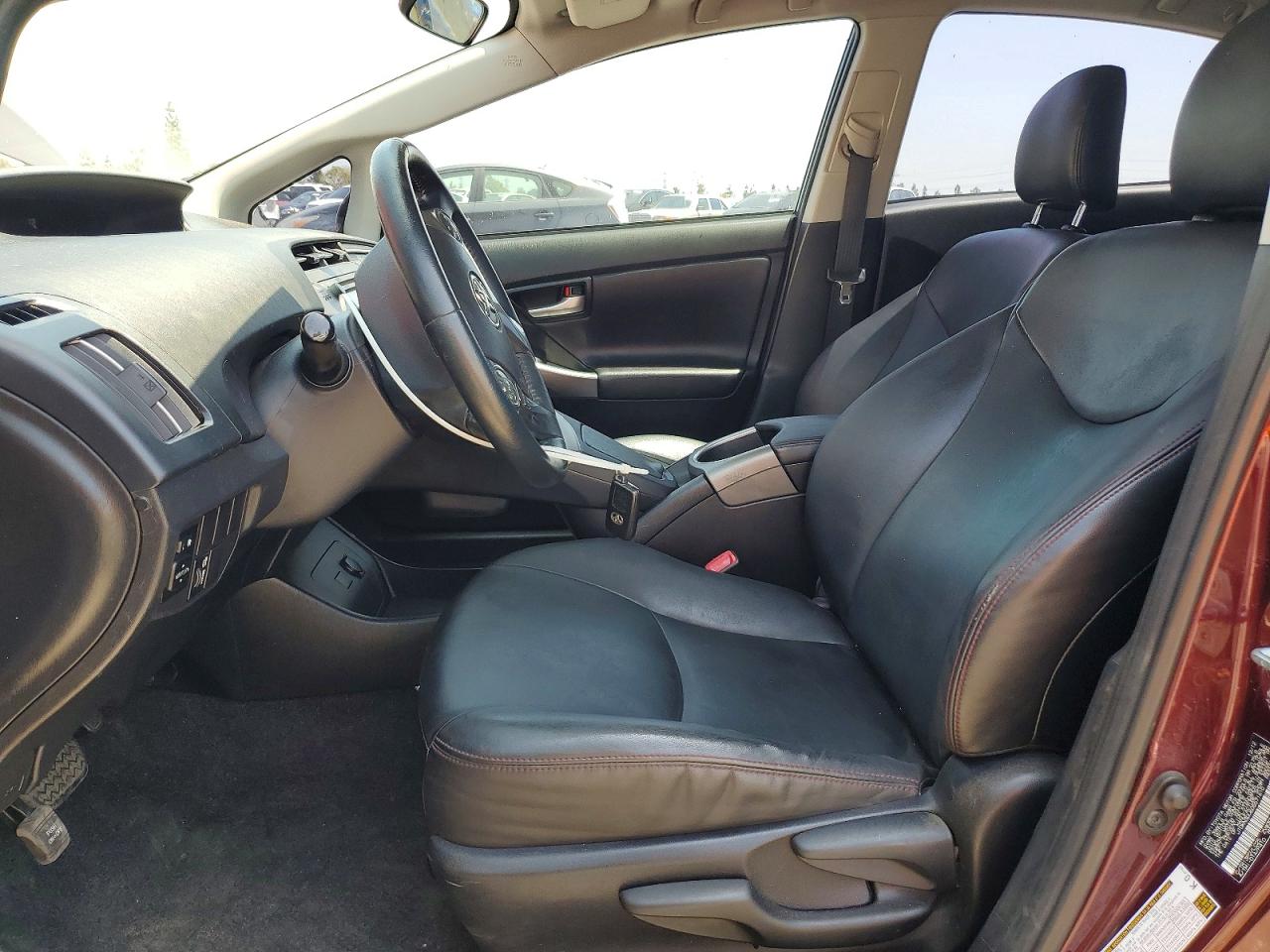 2013 Toyota Prius Persona Series Se Бордовый vin: JTDKN3DU6D5571610