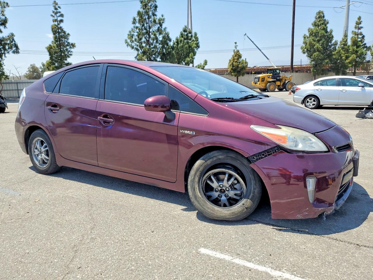 2013 Toyota Prius Persona Series Se Бордовый vin: JTDKN3DU6D5571610