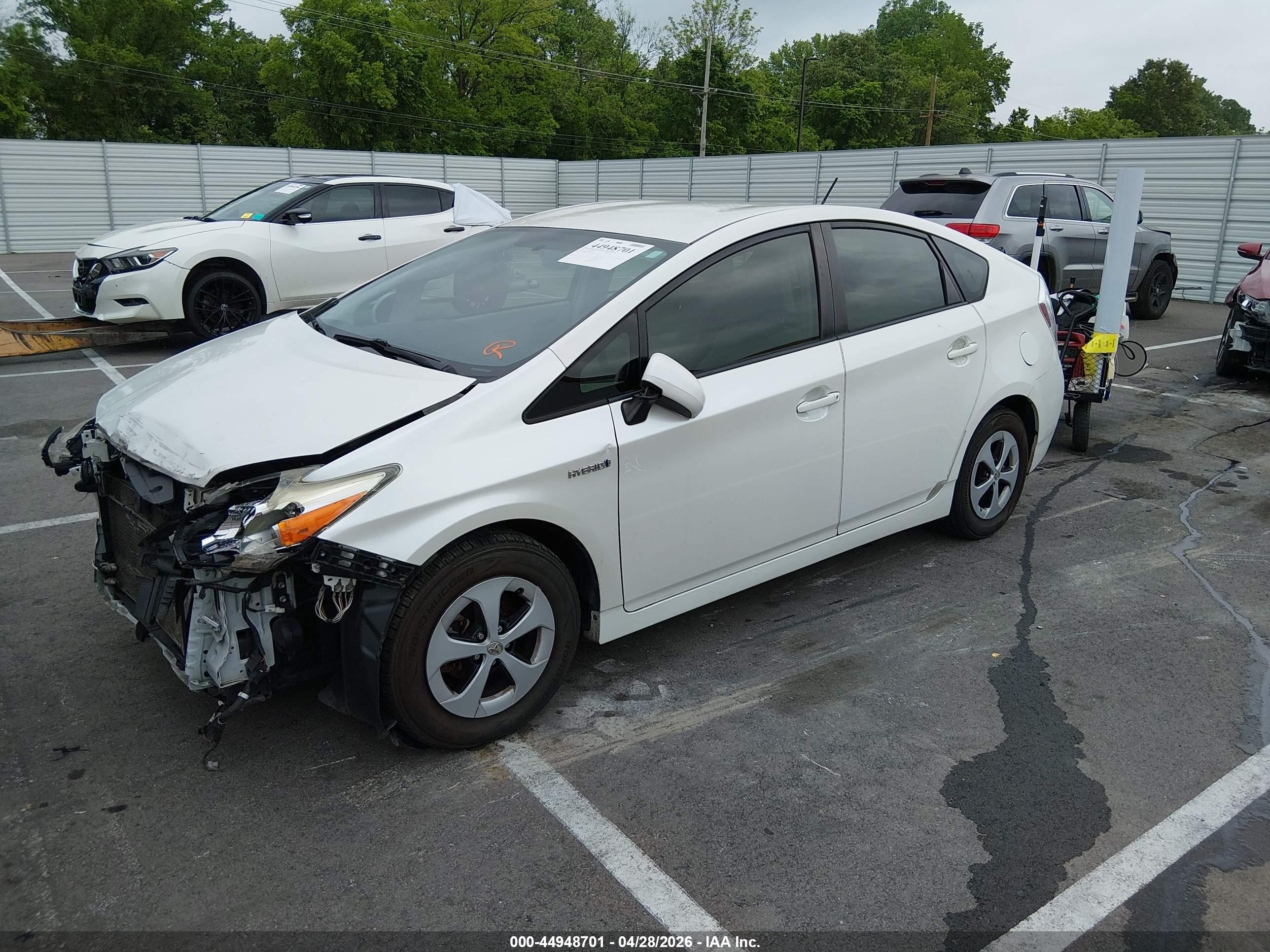 2013 Toyota Prius Two Белый vin: JTDKN3DU6D5588164