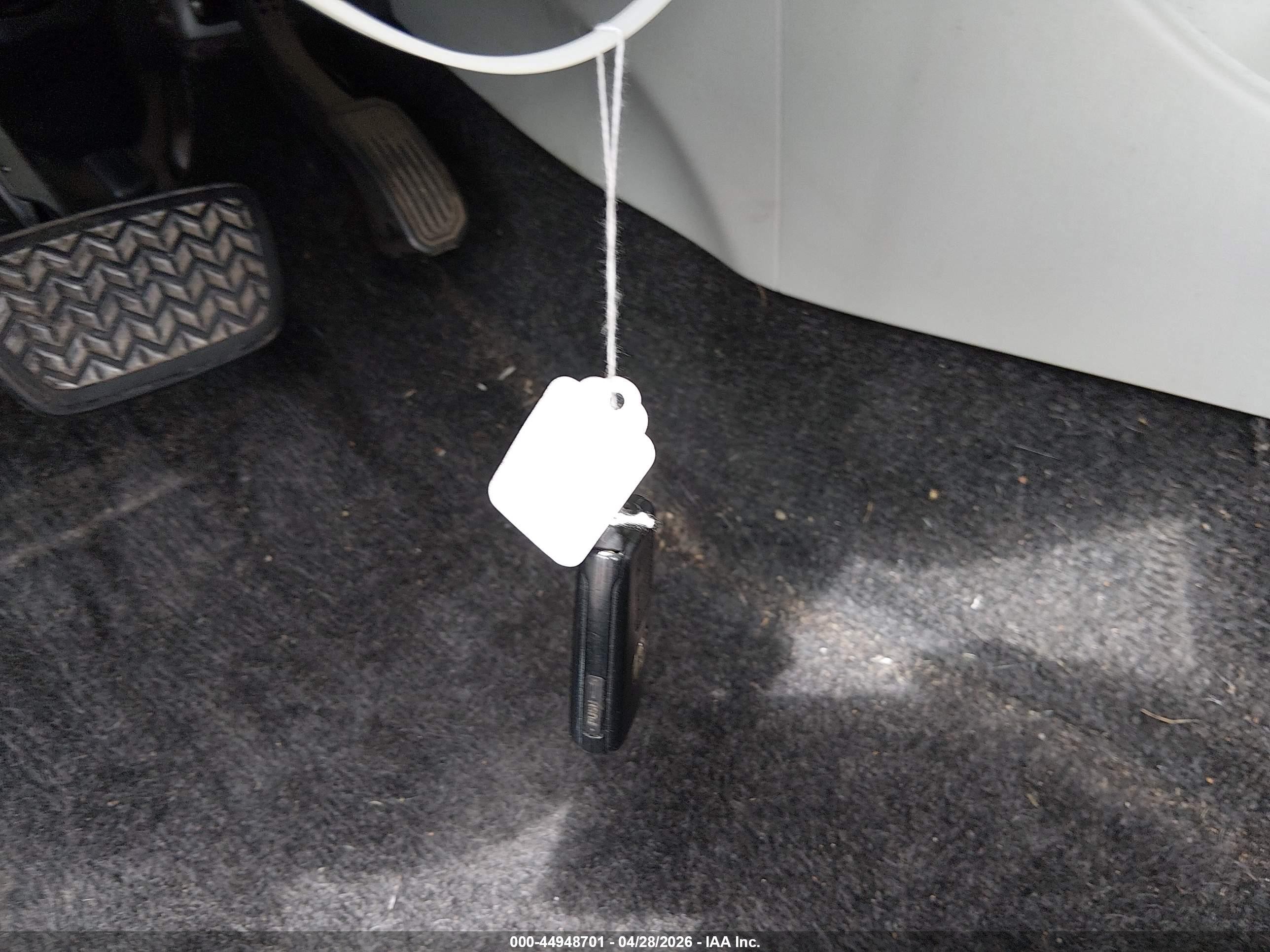 2013 Toyota Prius Two Белый vin: JTDKN3DU6D5588164