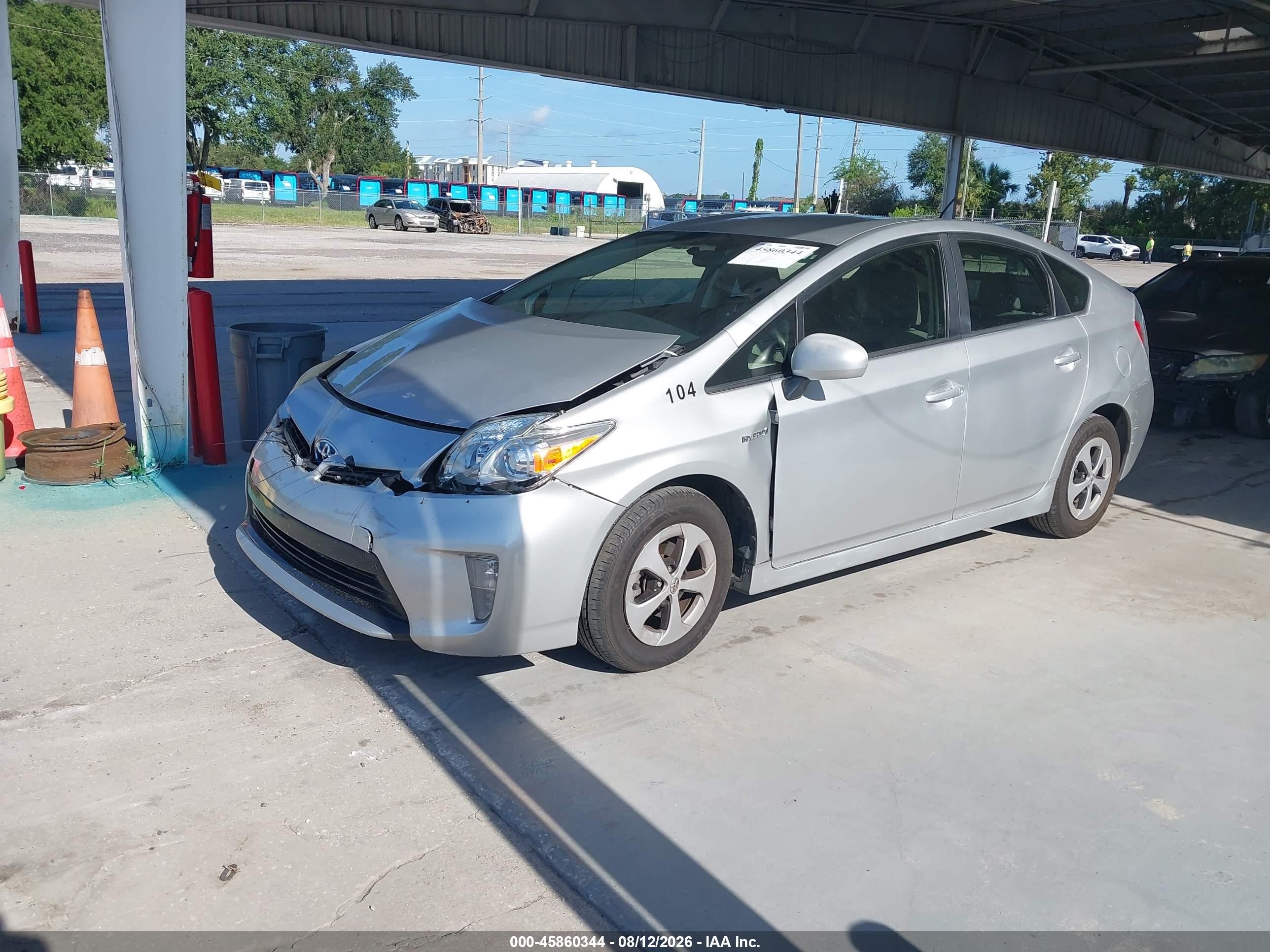 2013 Toyota Prius Three Silver vin: JTDKN3DU6D5598564