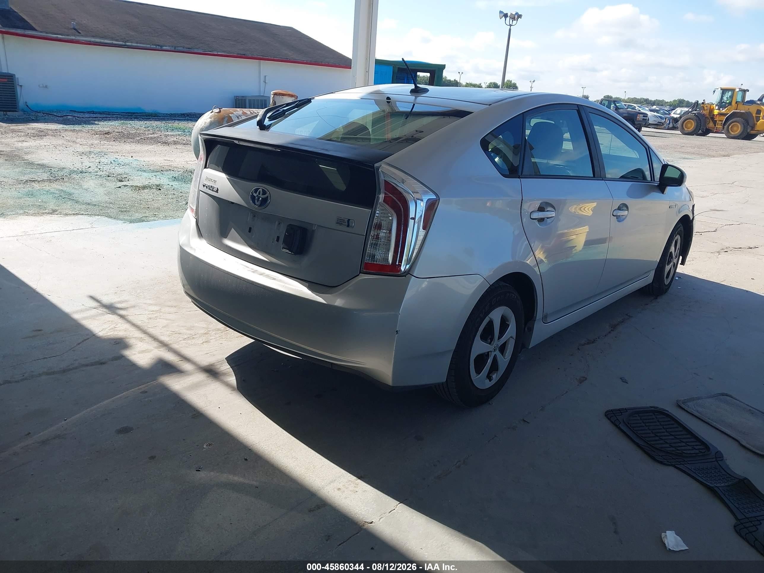 2013 Toyota Prius Three Silver vin: JTDKN3DU6D5598564