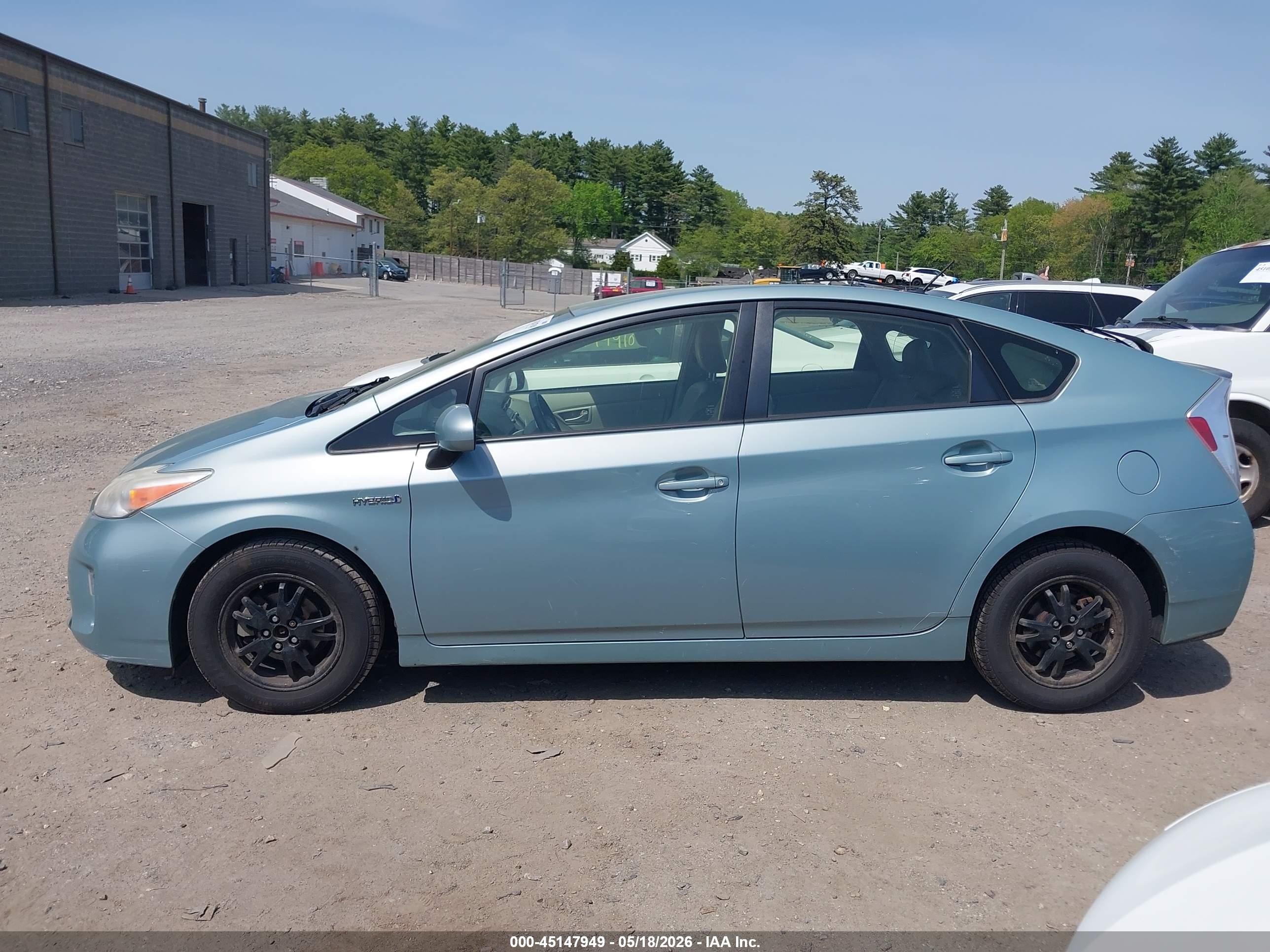 2013 Toyota Prius Four Light Blue vin: JTDKN3DU6D5643423