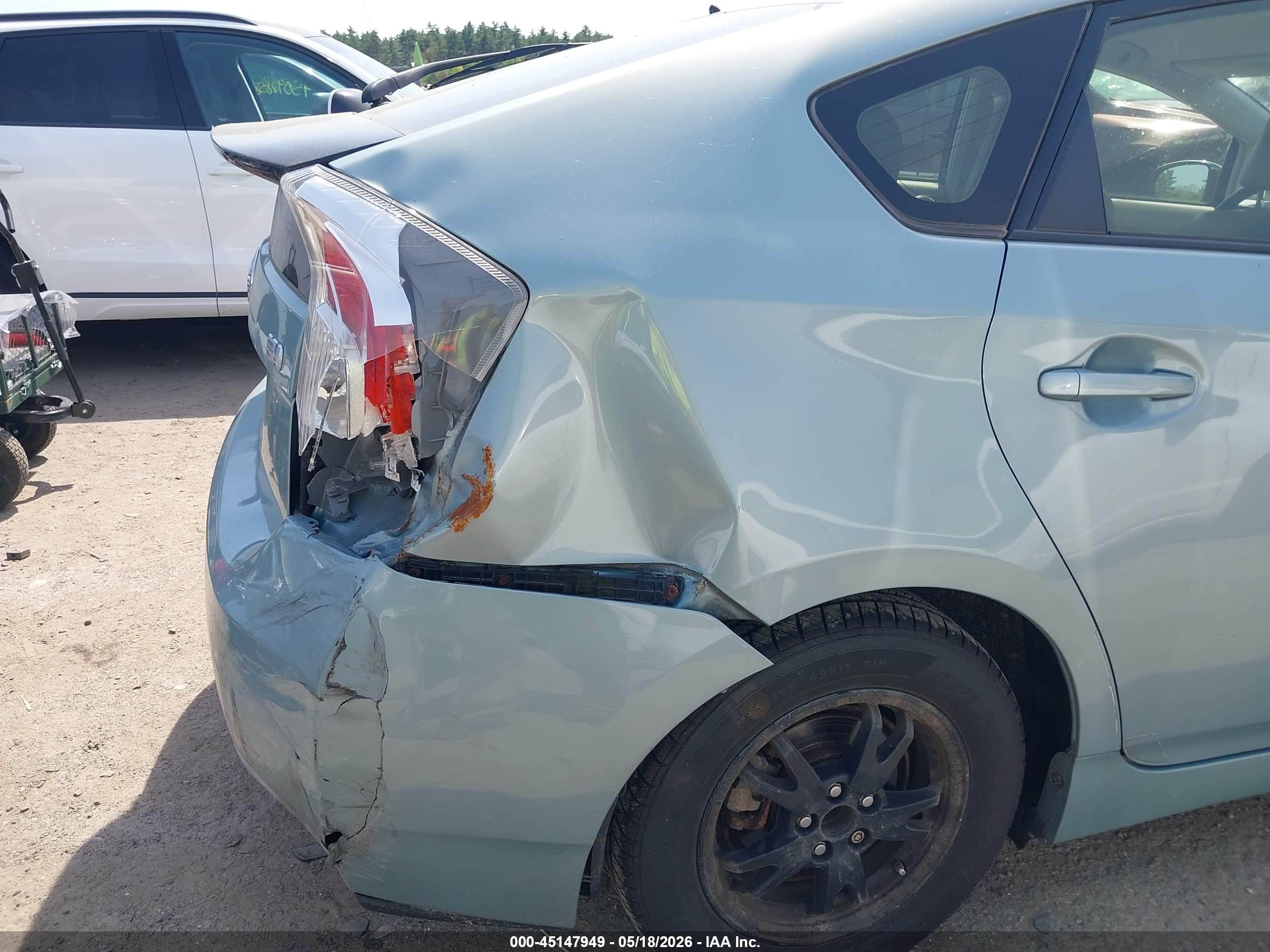 2013 Toyota Prius Four Light Blue vin: JTDKN3DU6D5643423