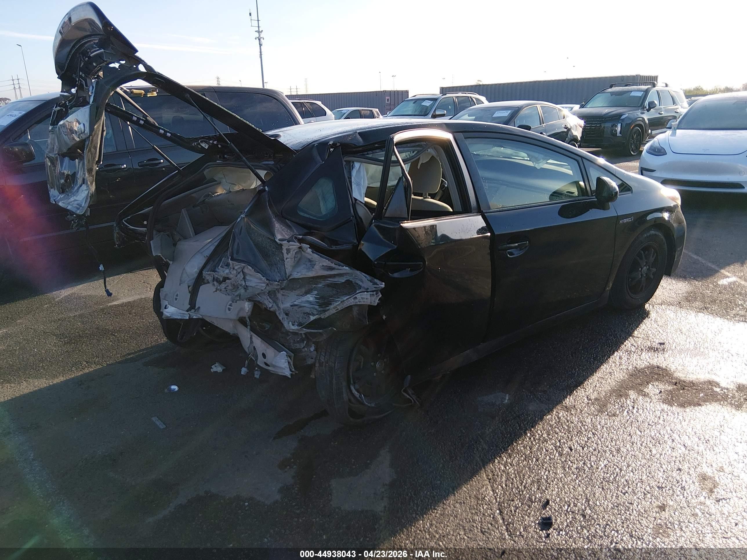 2013 Toyota Prius Three Черный vin: JTDKN3DU6D5688183