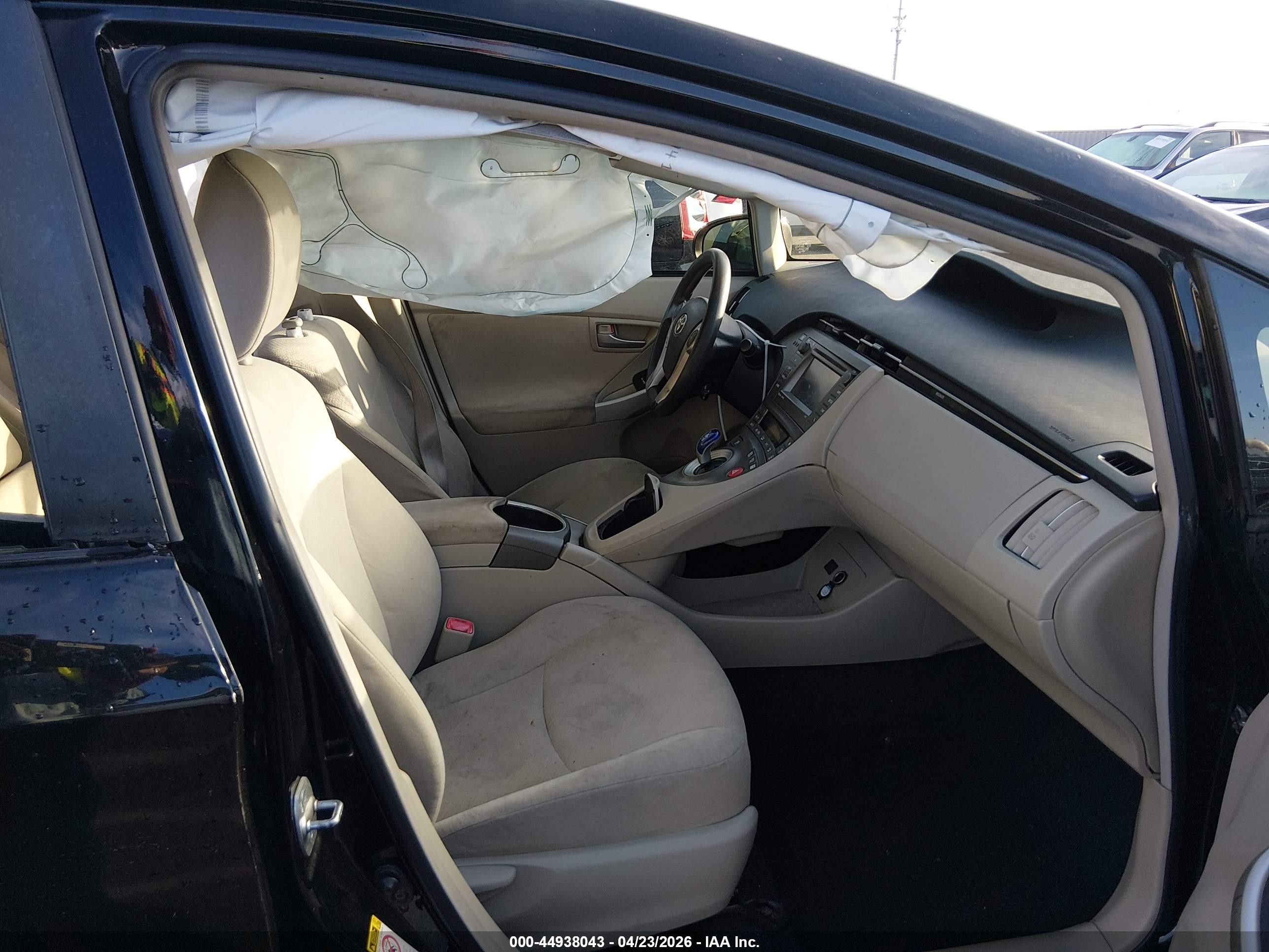 2013 Toyota Prius Three Черный vin: JTDKN3DU6D5688183