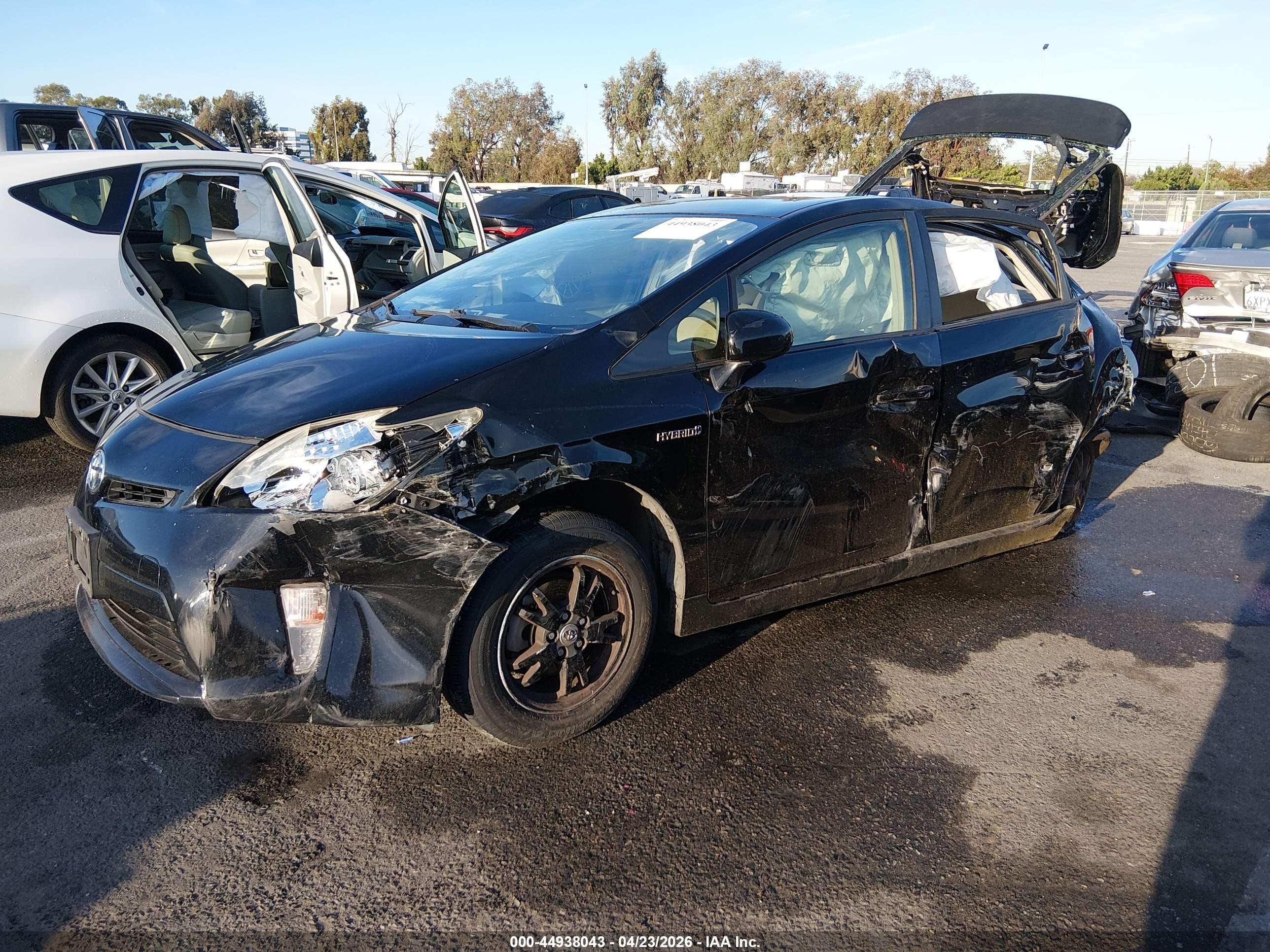 2013 Toyota Prius Three Черный vin: JTDKN3DU6D5688183