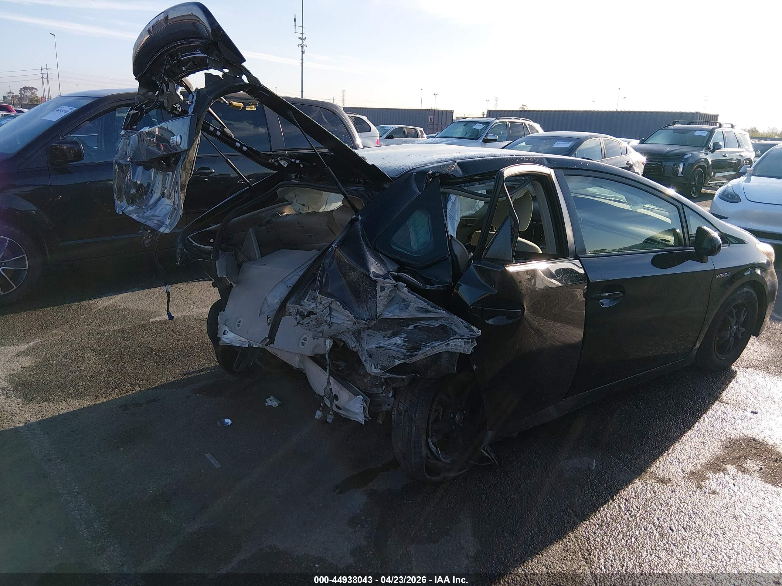 2013 Toyota Prius Three Черный vin: JTDKN3DU6D5688183