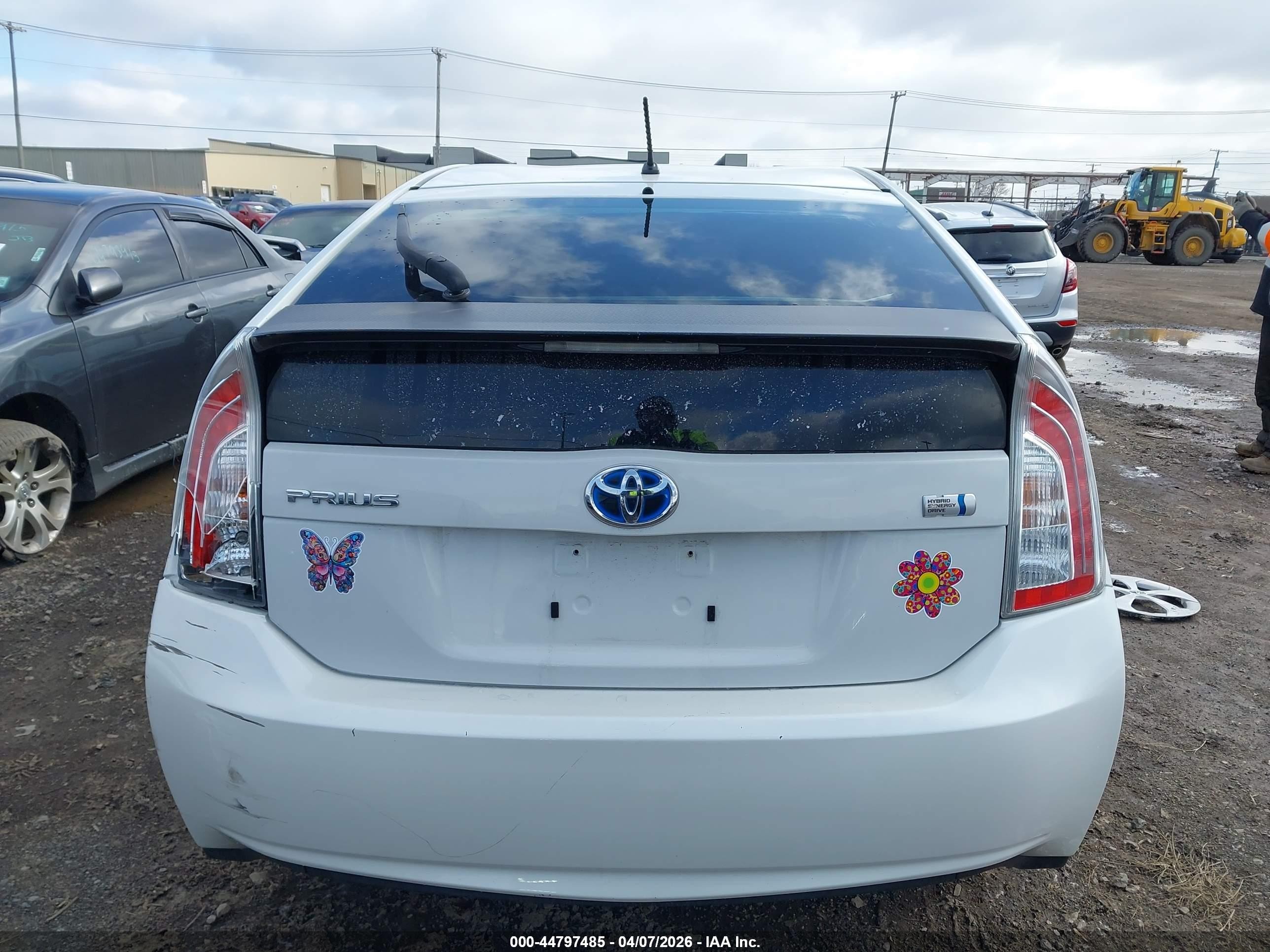 2014 Toyota Prius Two White vin: JTDKN3DU6E0367825