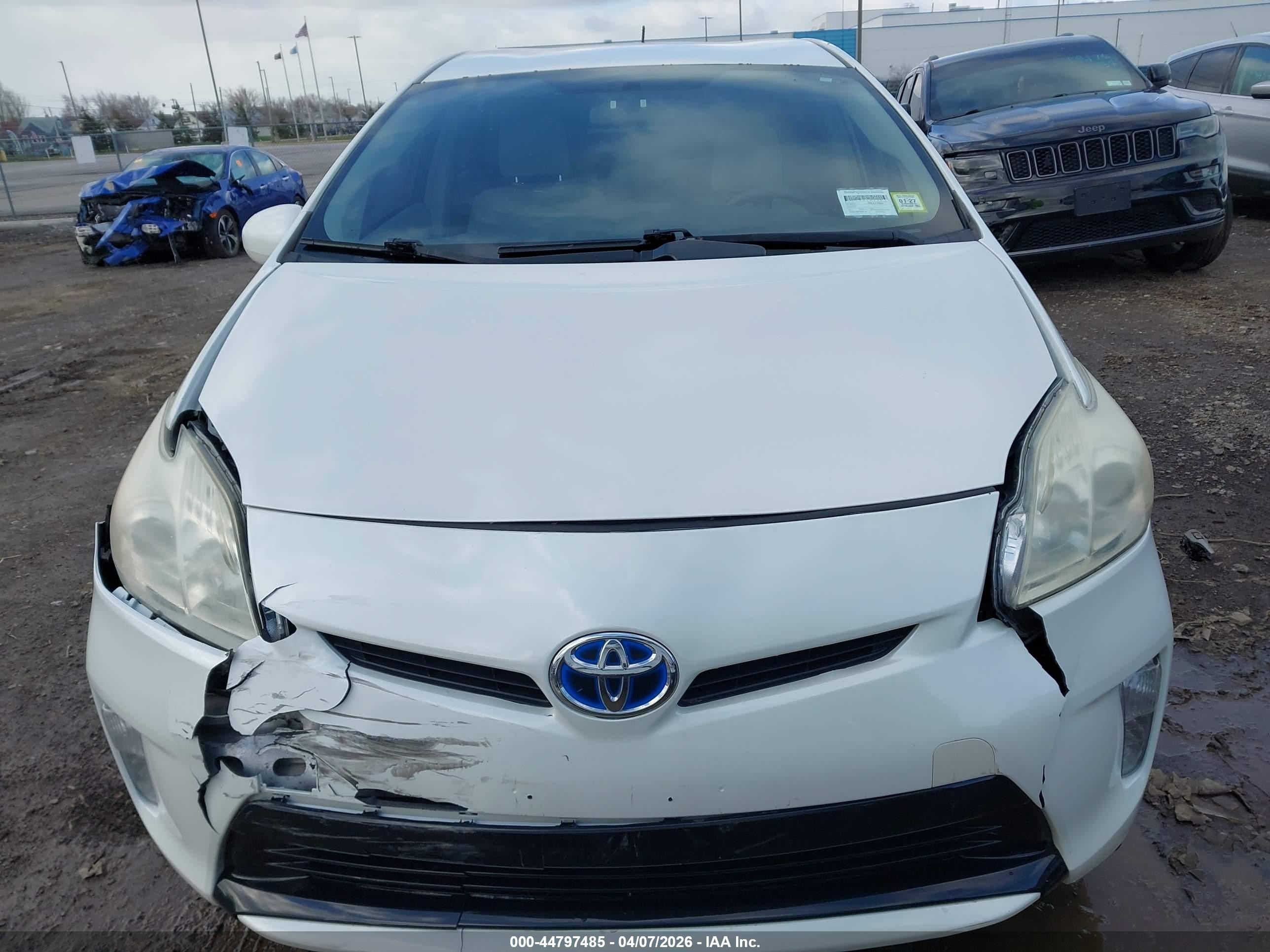 2014 Toyota Prius Two White vin: JTDKN3DU6E0367825