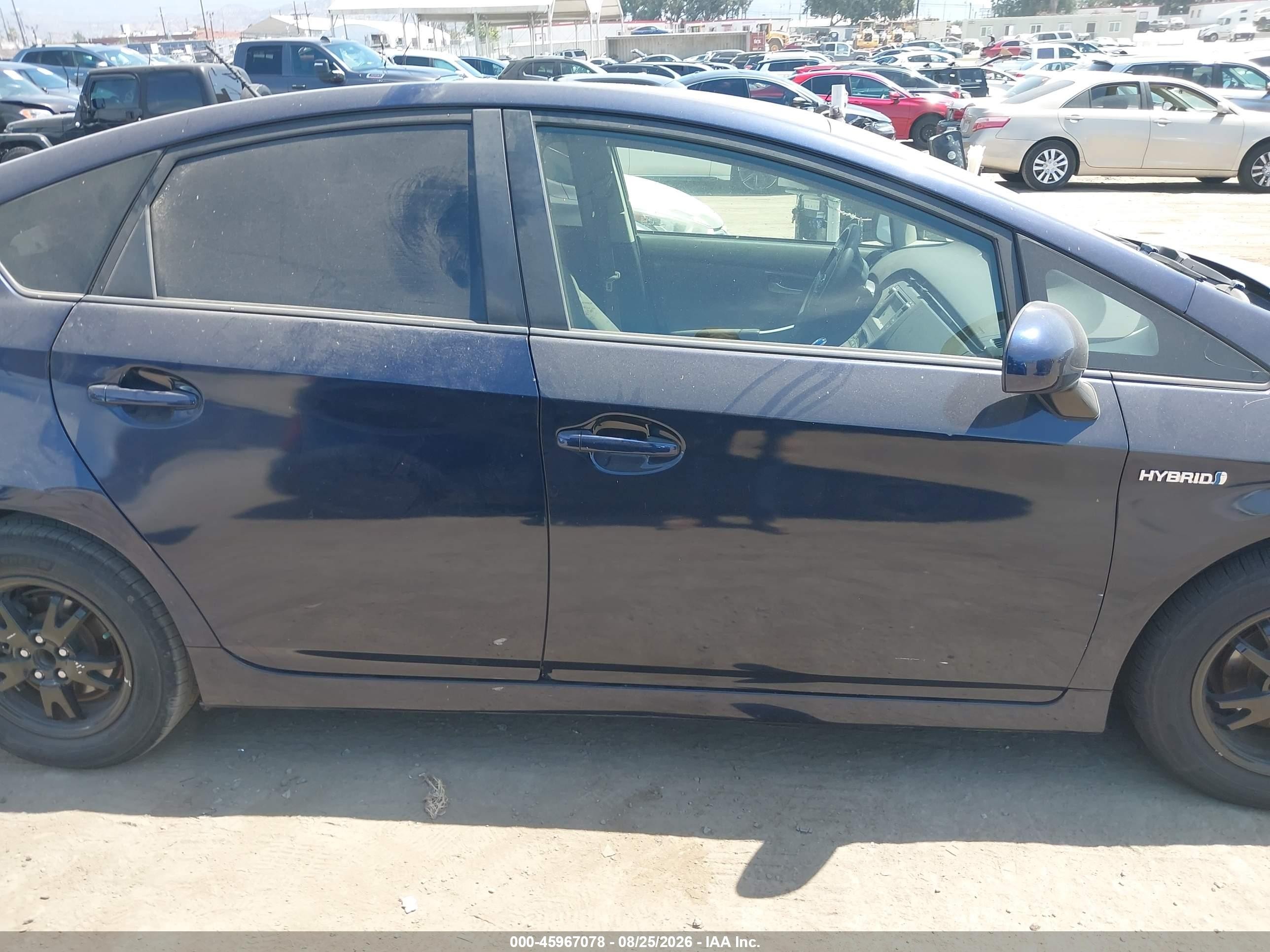 2014 Toyota Prius Two Blue vin: JTDKN3DU6E0379960