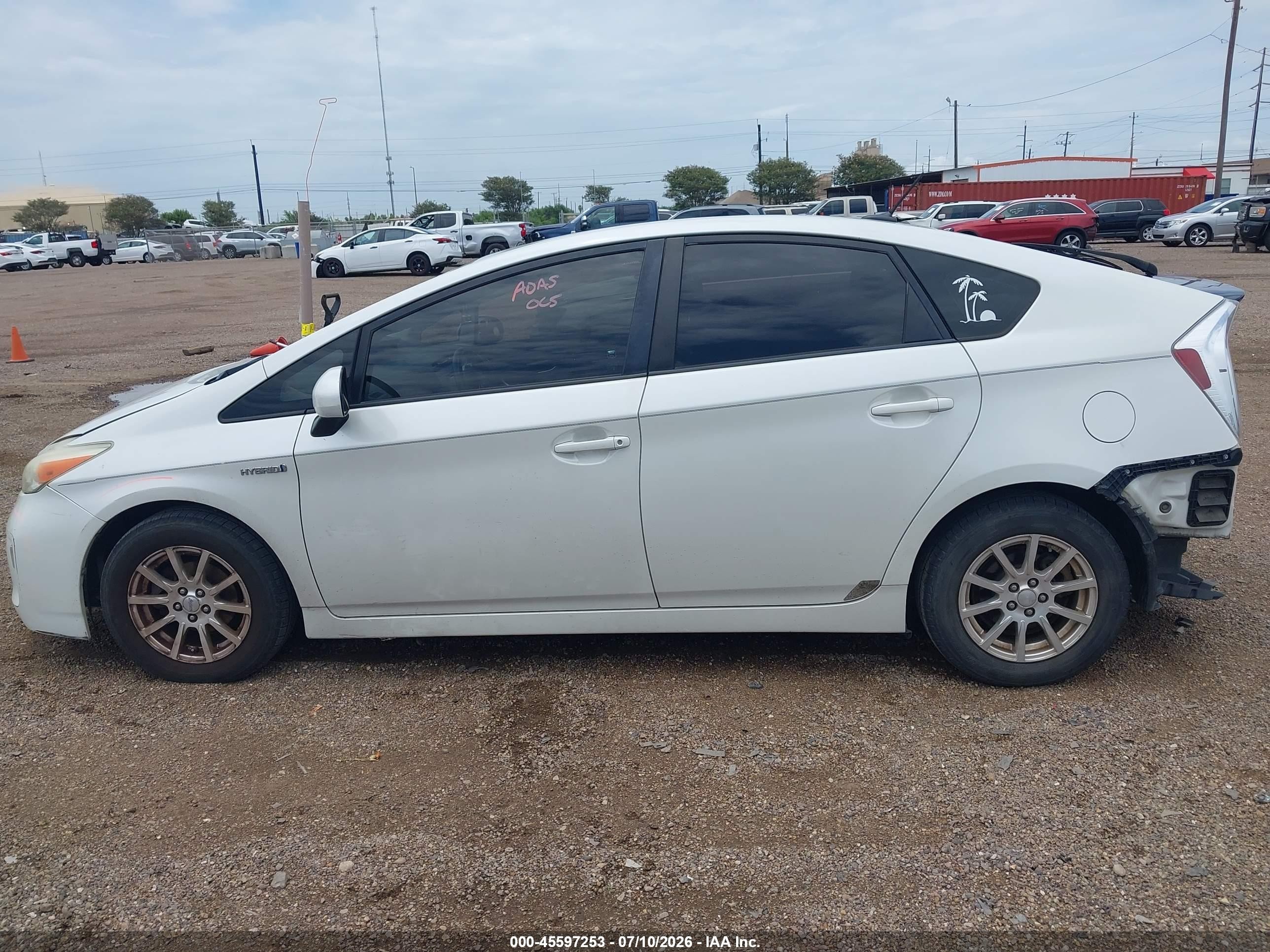 2014 Toyota Prius Four Белый vin: JTDKN3DU6E1739352