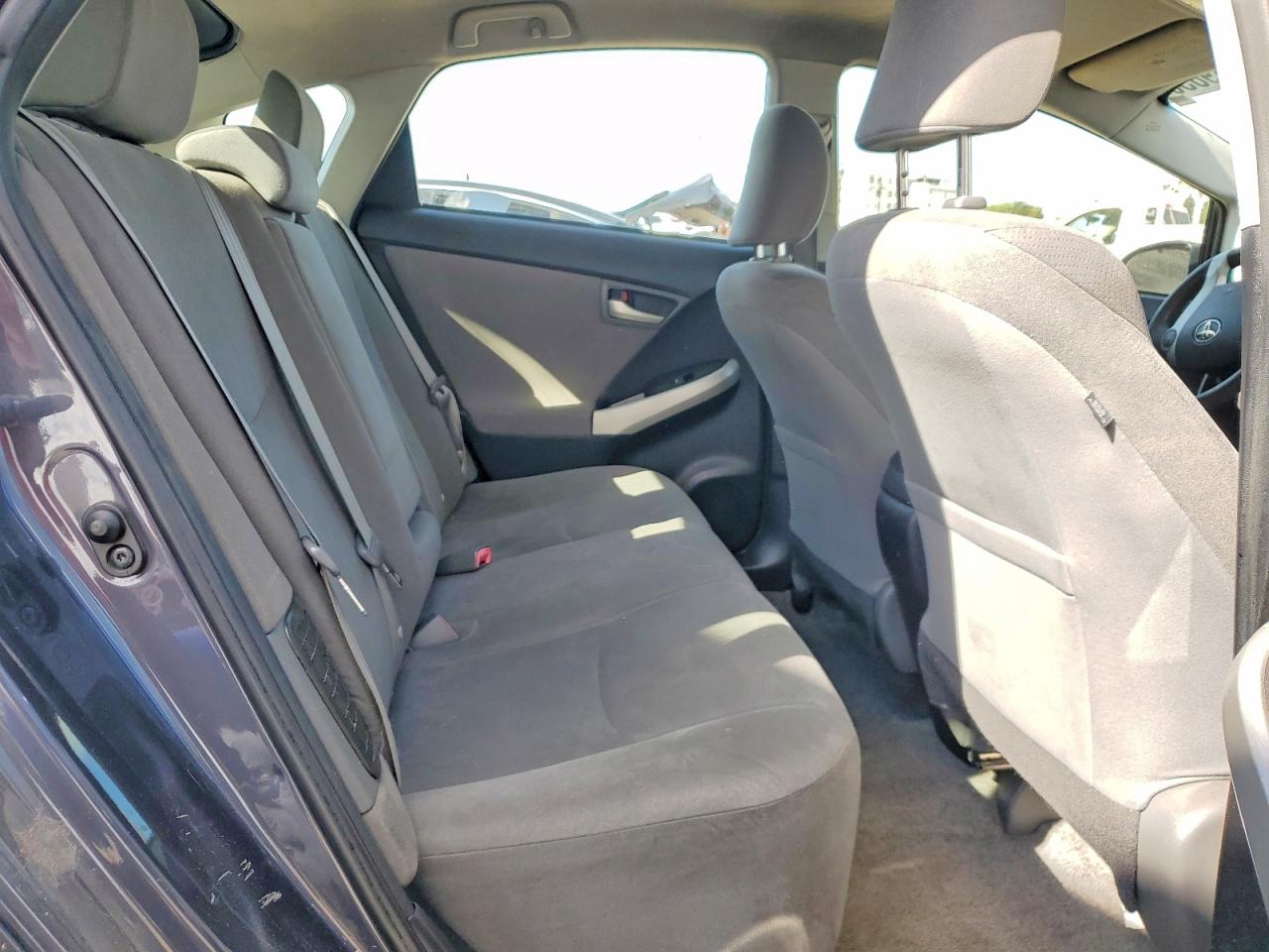 2014 Toyota Prius Two Gray vin: JTDKN3DU6E1744101