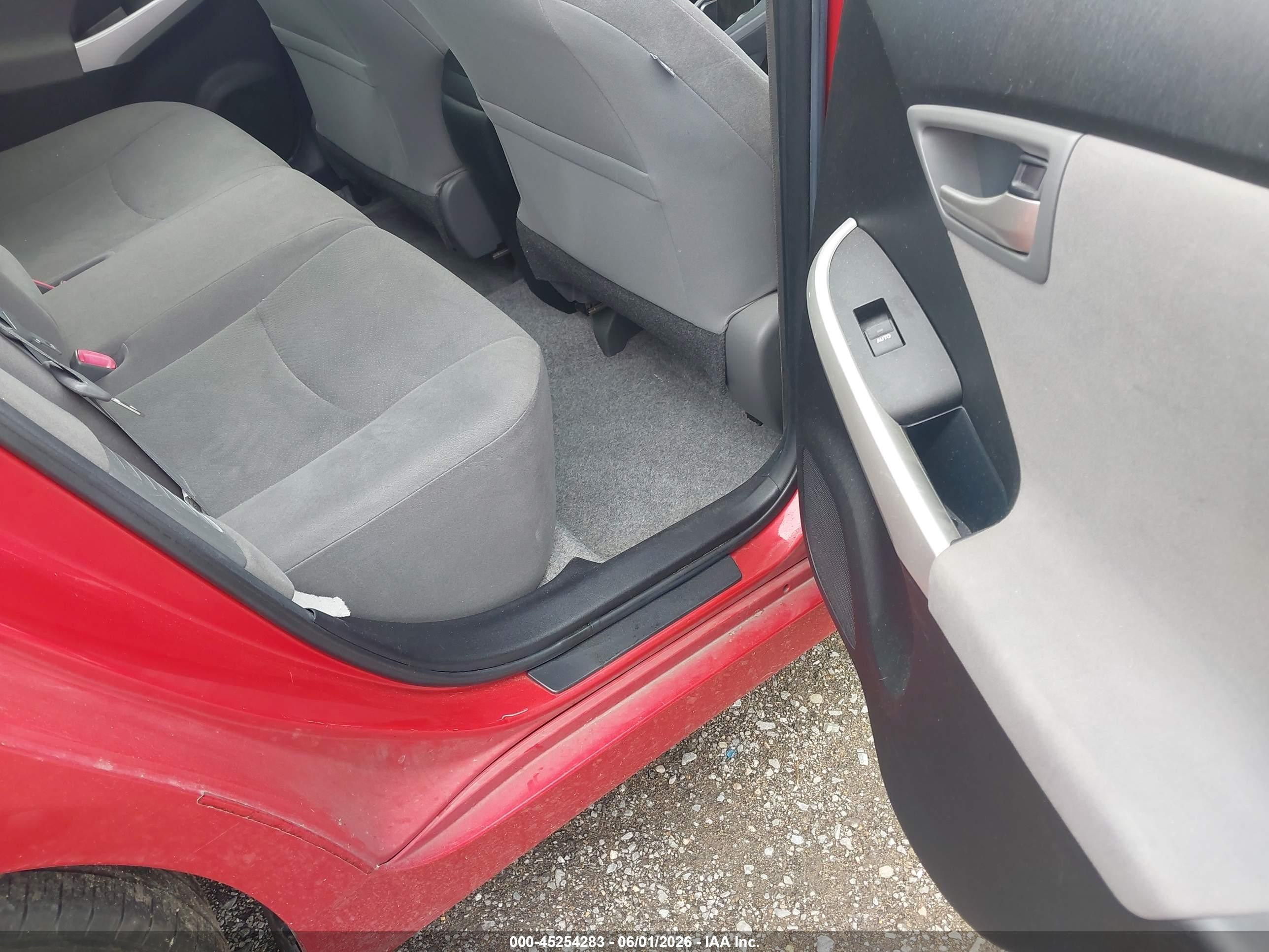2014 Toyota Prius Three Red vin: JTDKN3DU6E1752070