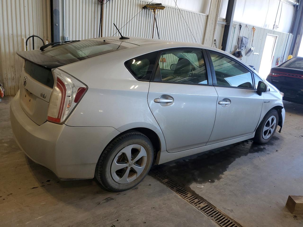 2014 Toyota Prius Four Silver vin: JTDKN3DU6E1781441