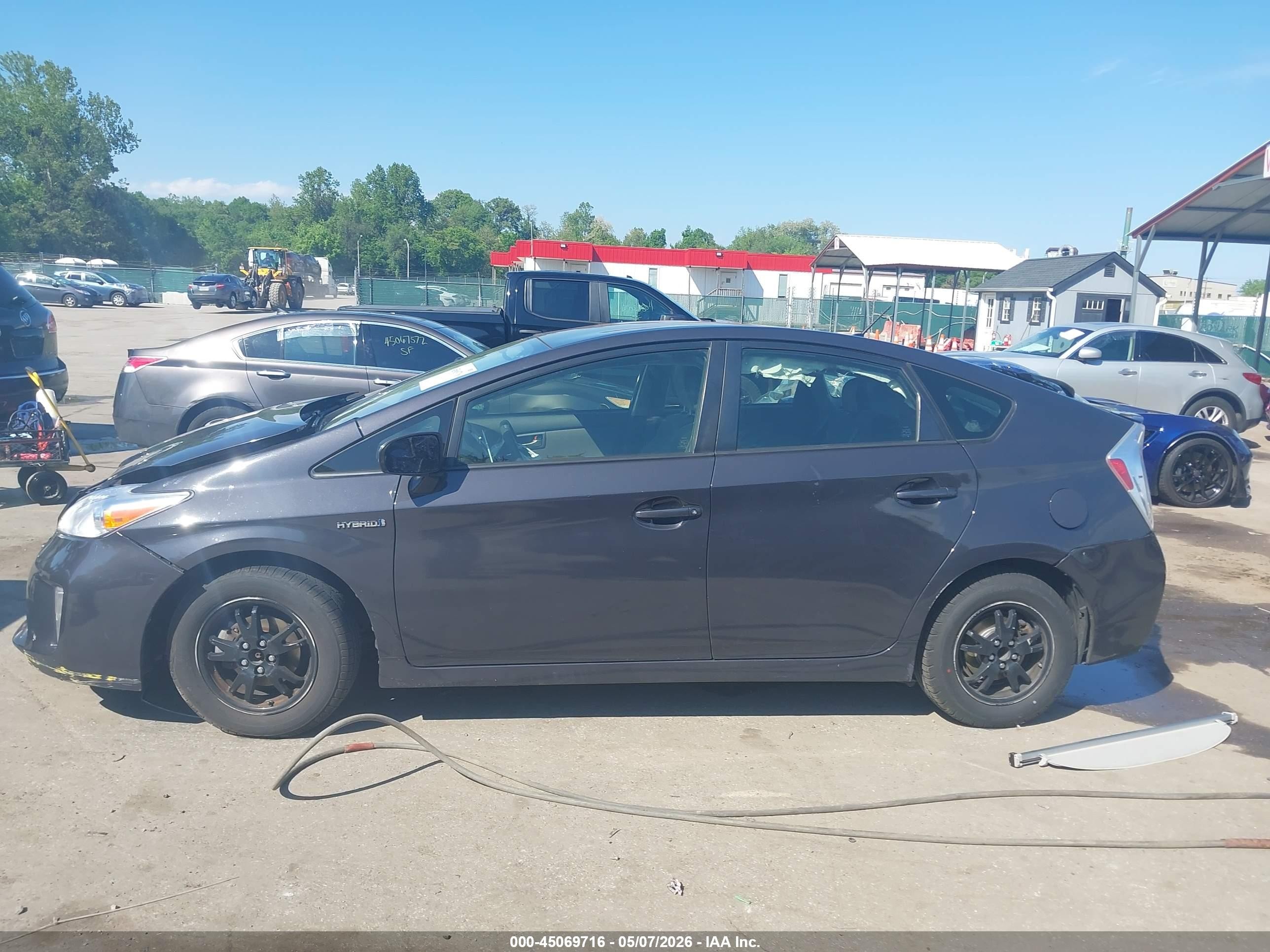 2014 Toyota Prius Two Gray vin: JTDKN3DU6E1783710