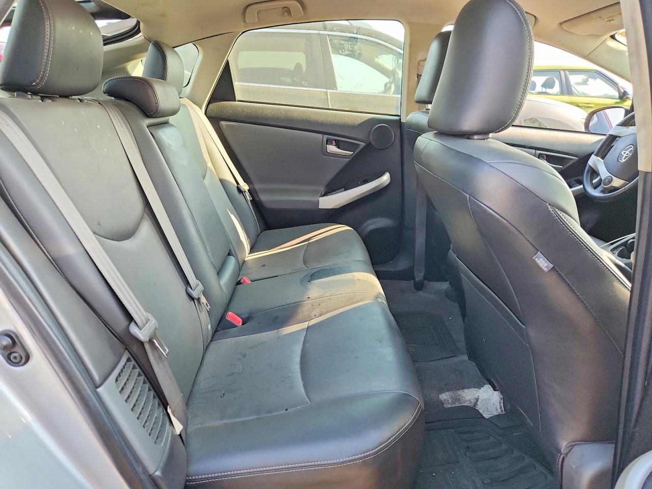 2014 Toyota Prius Four Silver vin: JTDKN3DU6E1838429