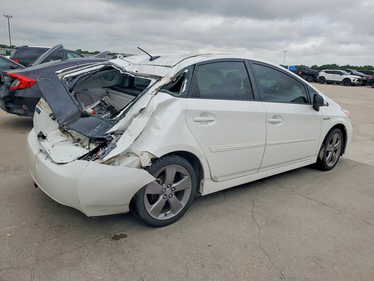 2015 Toyota Prius Persona Series Белый vin: JTDKN3DU6F0397196