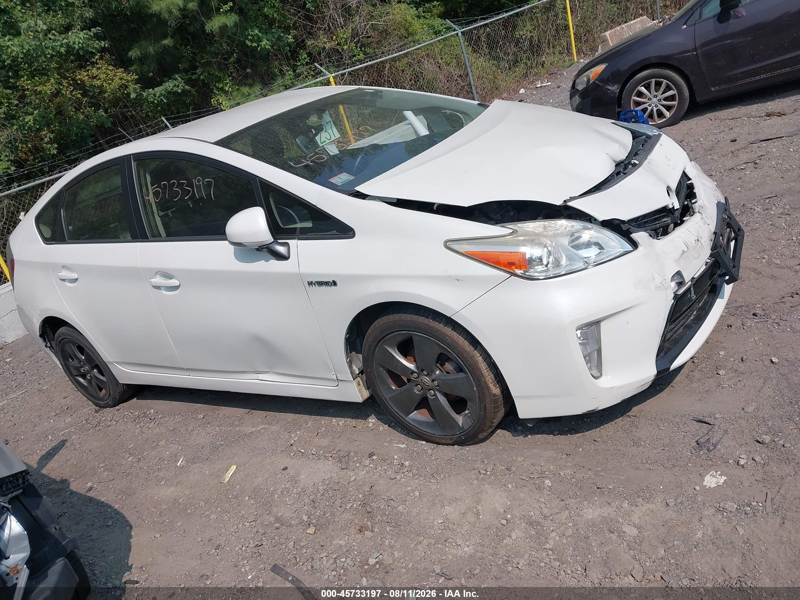 2015 Toyota Prius Persona Series Special Edition White vin: JTDKN3DU6F0397389