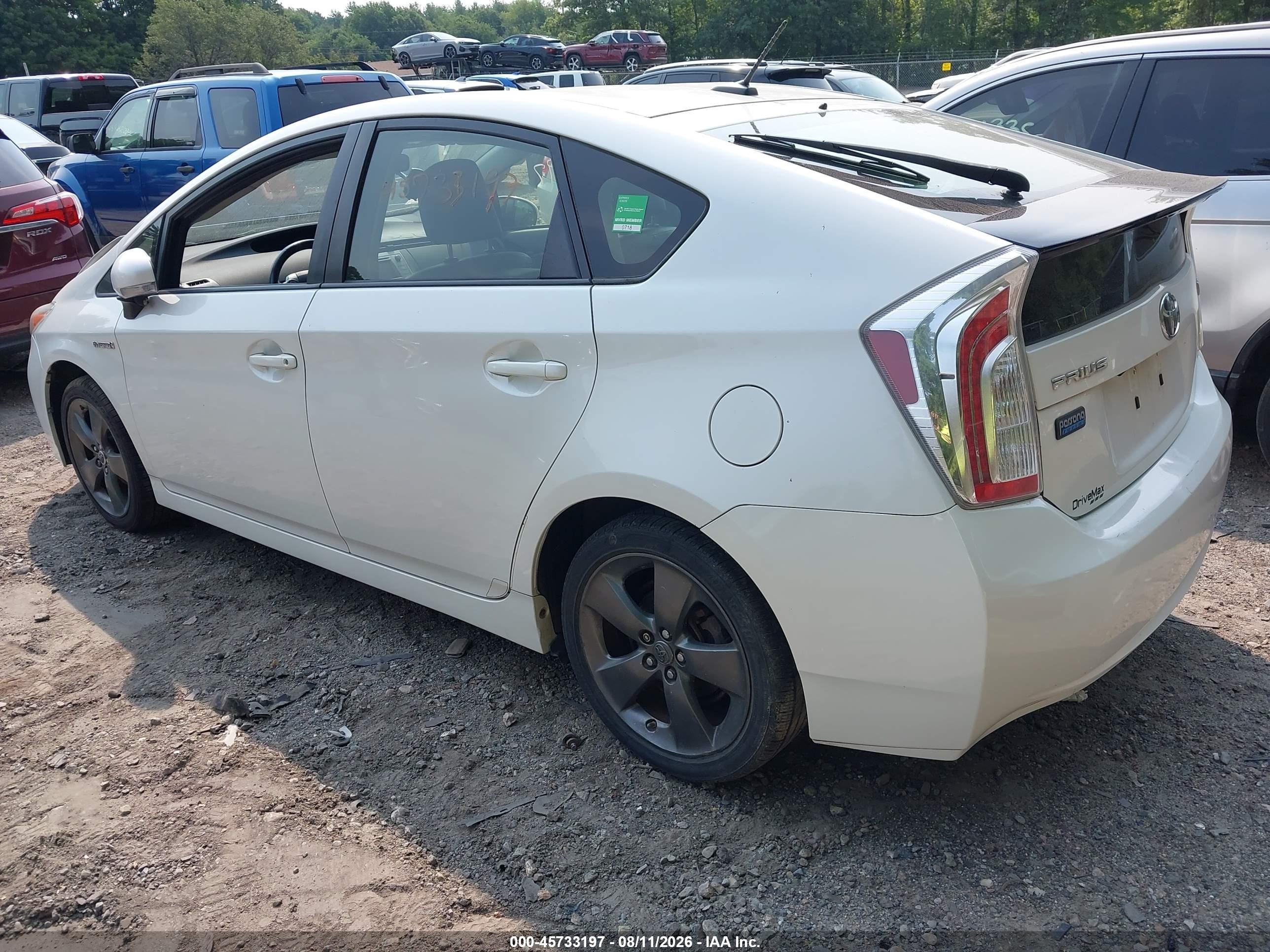 2015 Toyota Prius Persona Series Special Edition Белый vin: JTDKN3DU6F0397389