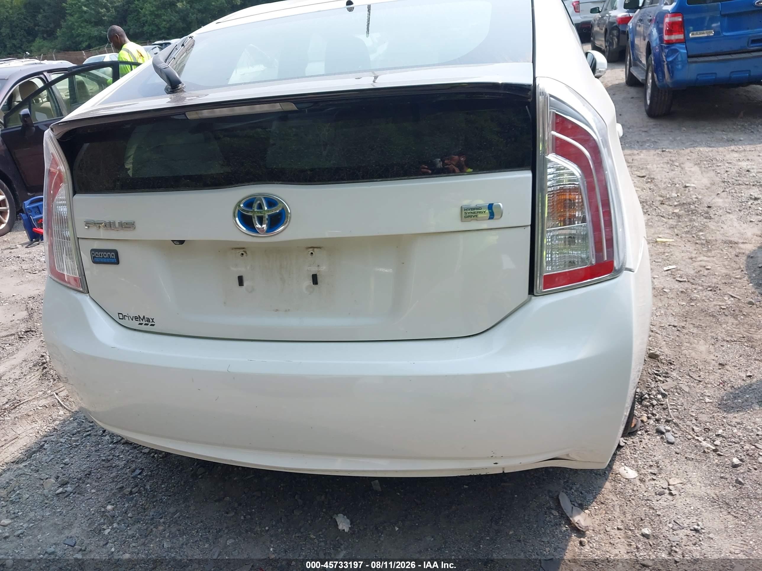 2015 Toyota Prius Persona Series Special Edition Белый vin: JTDKN3DU6F0397389