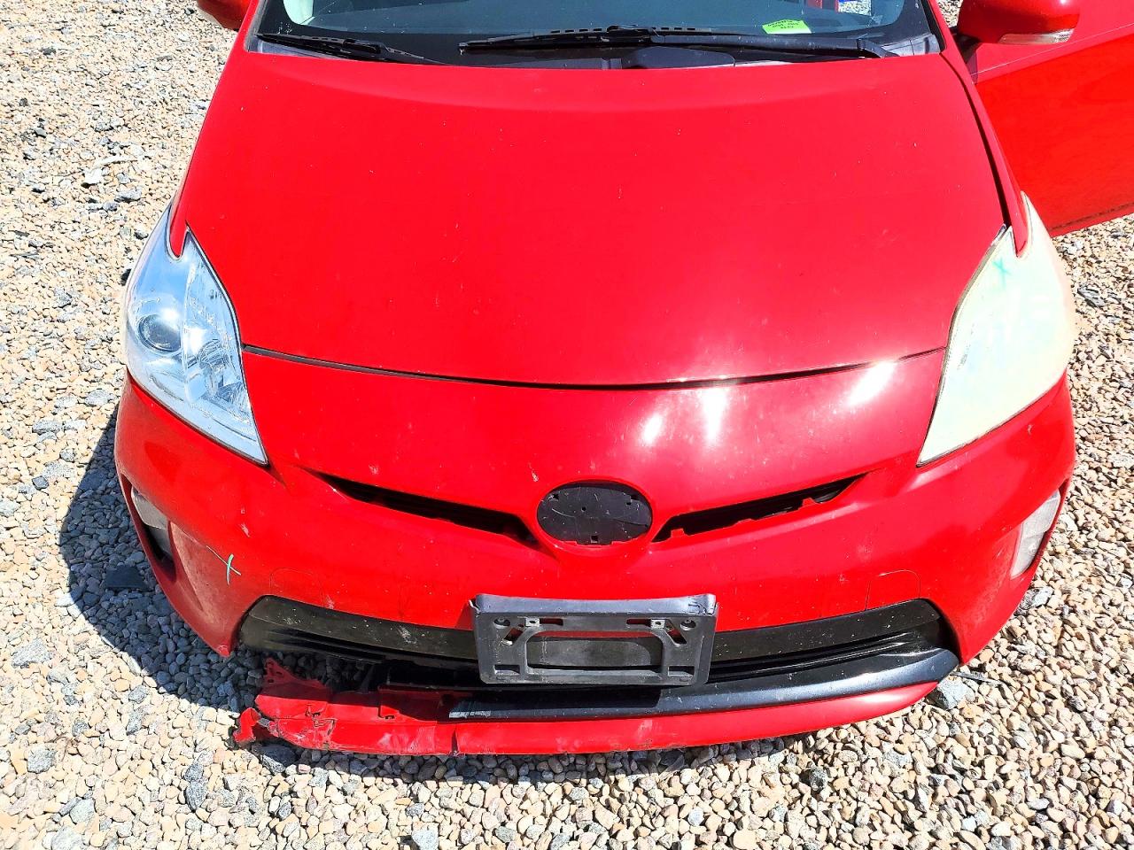 2015 Toyota Prius Persona Series Red vin: JTDKN3DU6F0399031