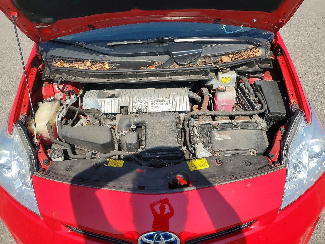 2015 Toyota Prius Persona Series Red vin: JTDKN3DU6F0404518