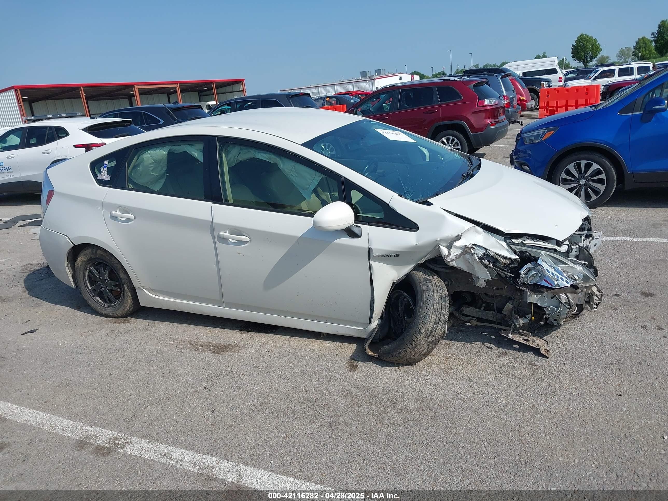 2015 Toyota Prius Four White vin: JTDKN3DU6F0413011
