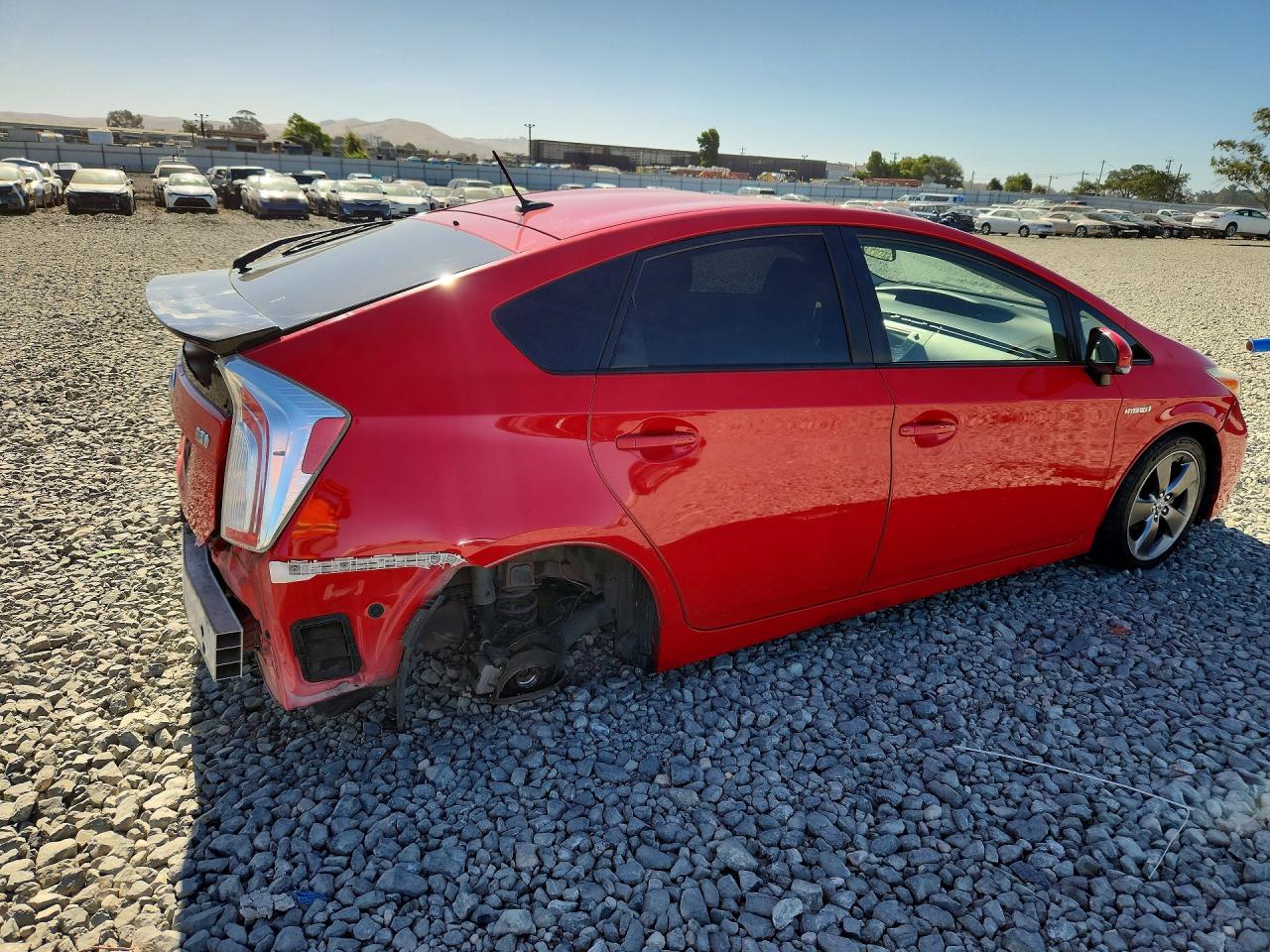 2015 Toyota Prius Persona Series Red vin: JTDKN3DU6F0415132