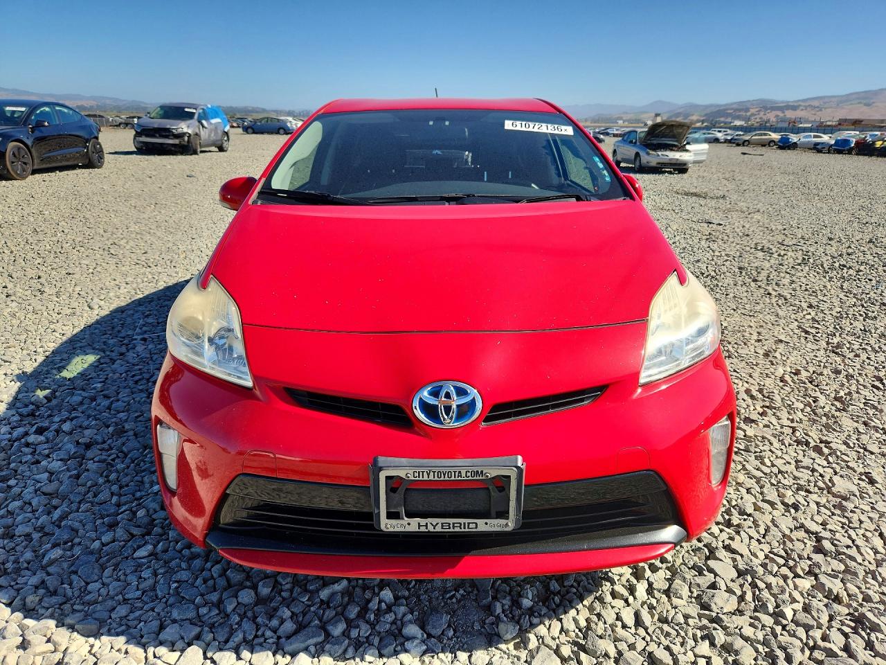 2015 Toyota Prius Persona Series Red vin: JTDKN3DU6F0415132