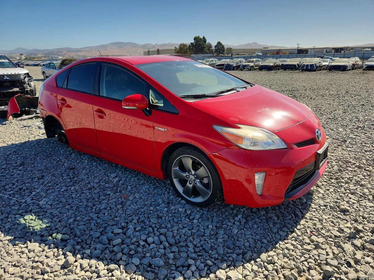 2015 Toyota Prius Persona Series Red vin: JTDKN3DU6F0415132