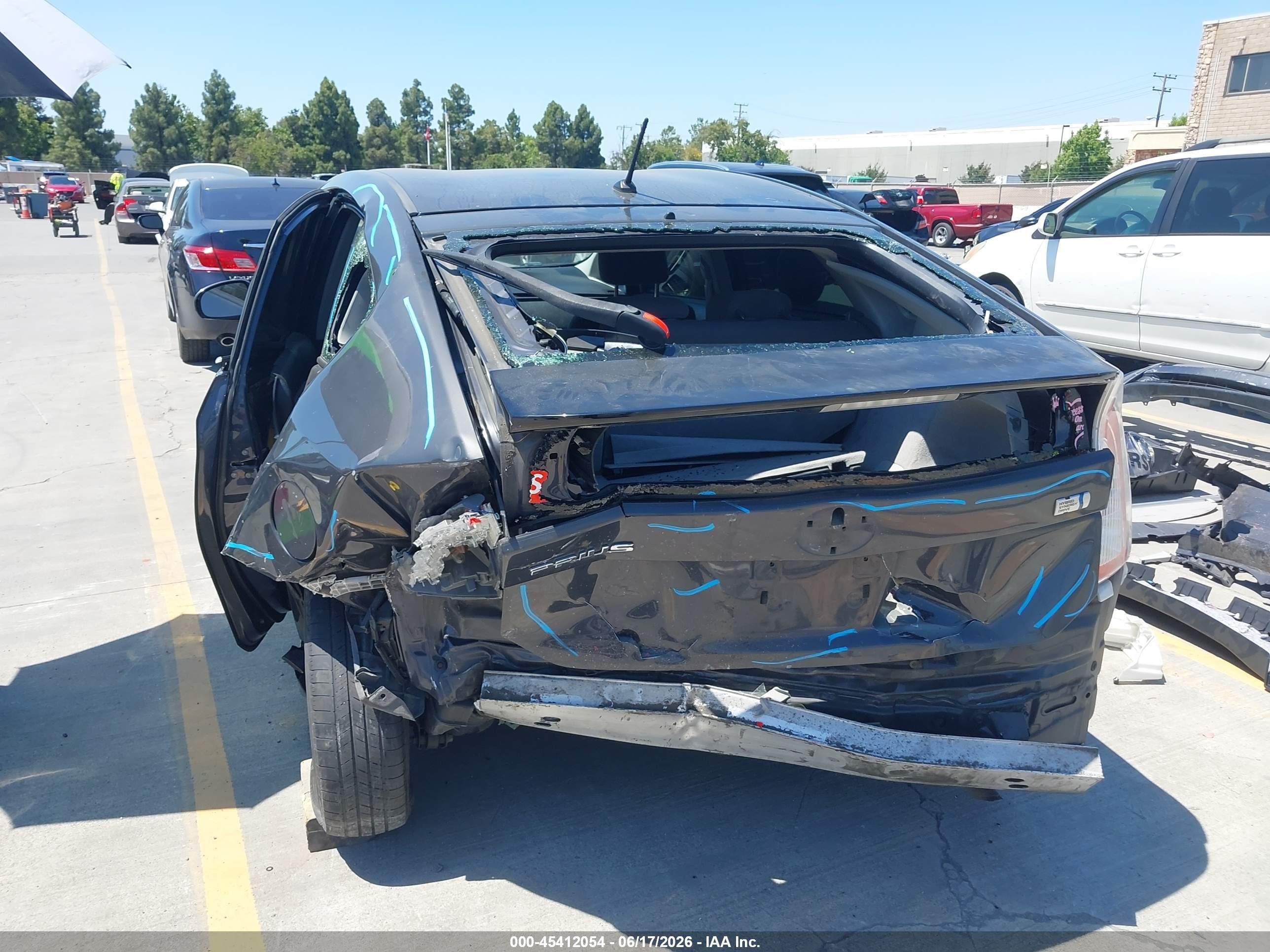 2015 Toyota Prius Two Gray vin: JTDKN3DU6F0420024