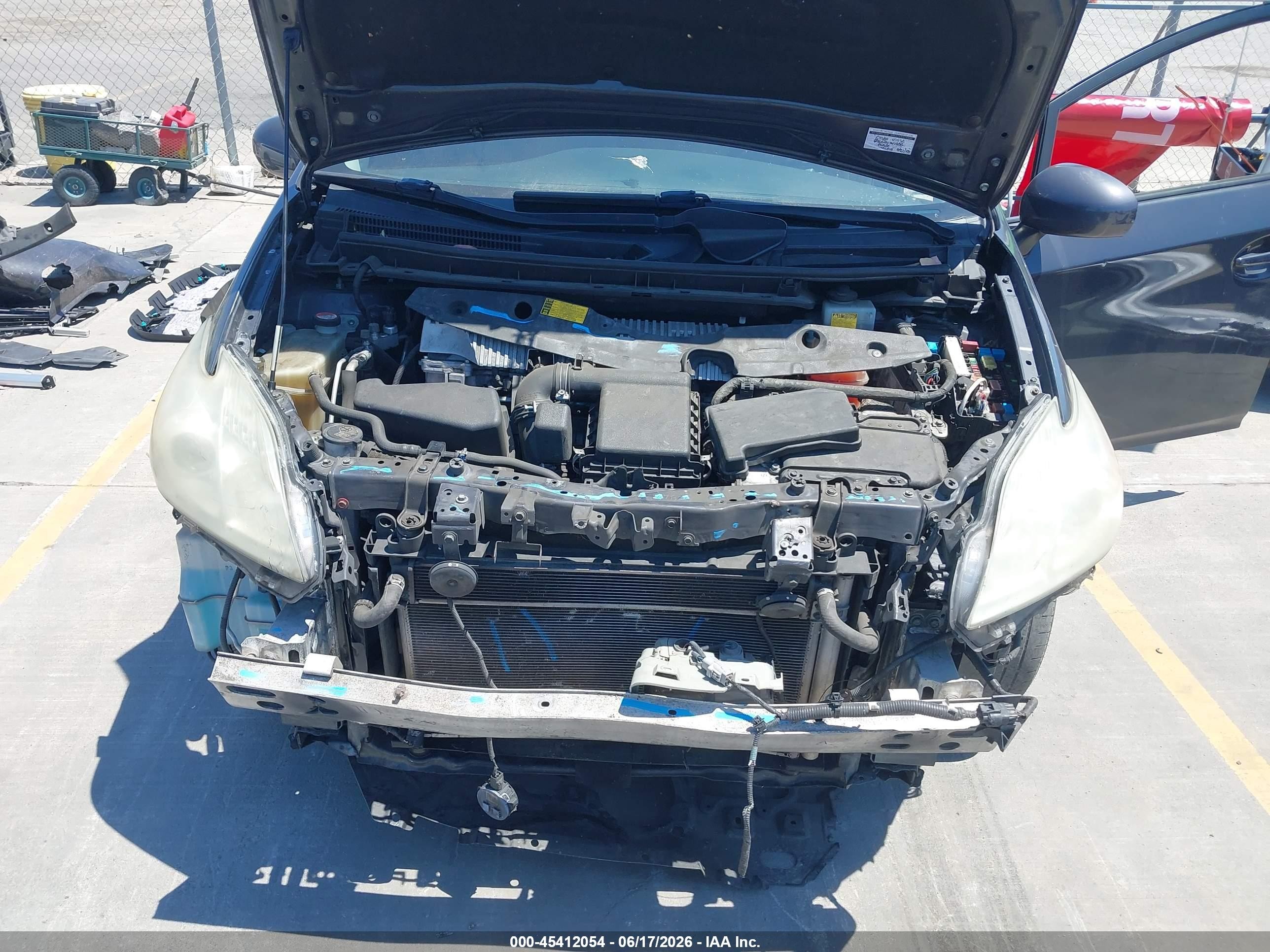 2015 Toyota Prius Two Gray vin: JTDKN3DU6F0420024